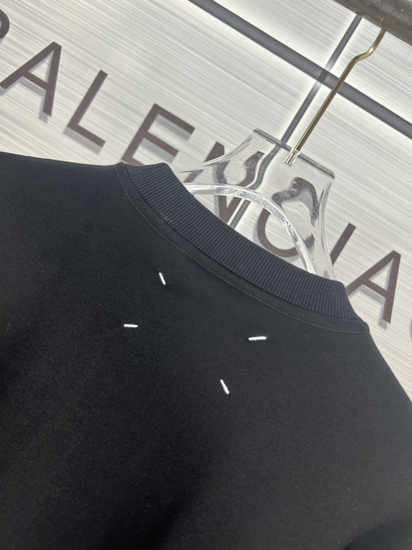 Maison Margiela Margilla 2024 Autumn Collection: Loose Coats, Cotton-Circle Ox, Embroidery Stamping. - 图片 9