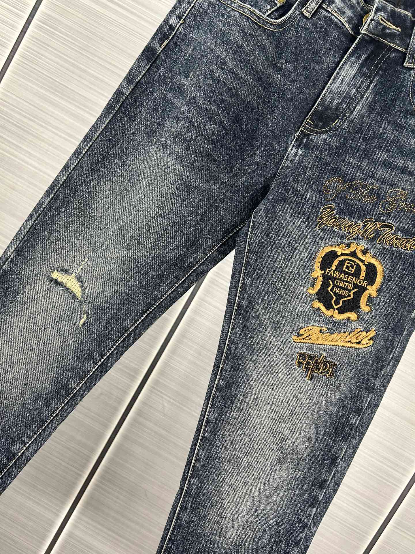 2024 Autumn Fendi High-Tech Micro-Flexible Jeans: Unique Design, Top-Grade Fabric - 图片 4