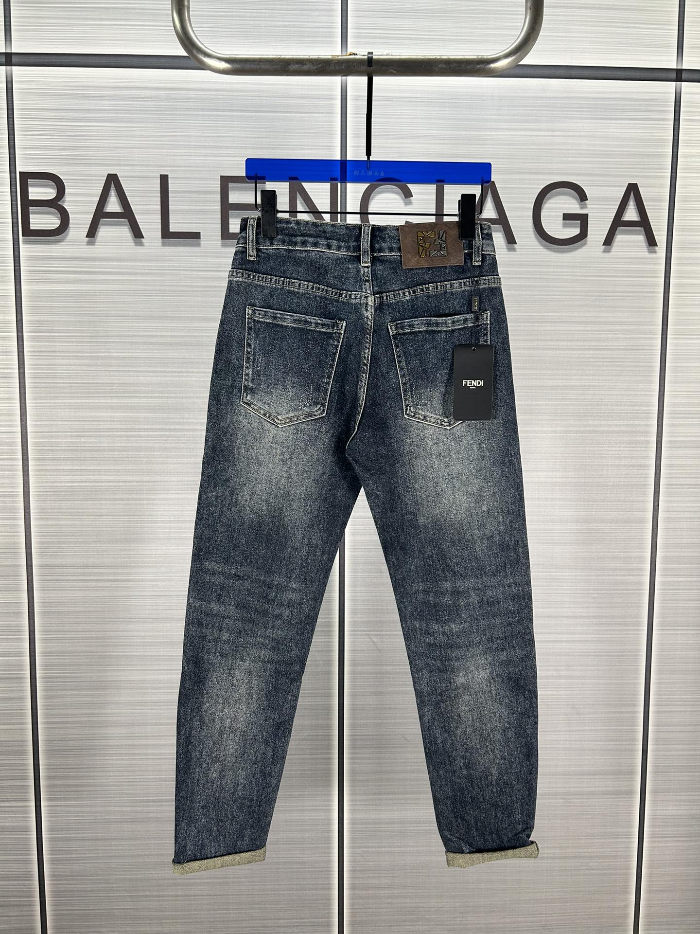 2024 Autumn Fendi High-Tech Micro-Flexible Jeans: Unique Design, Top-Grade Fabric - 图片 2