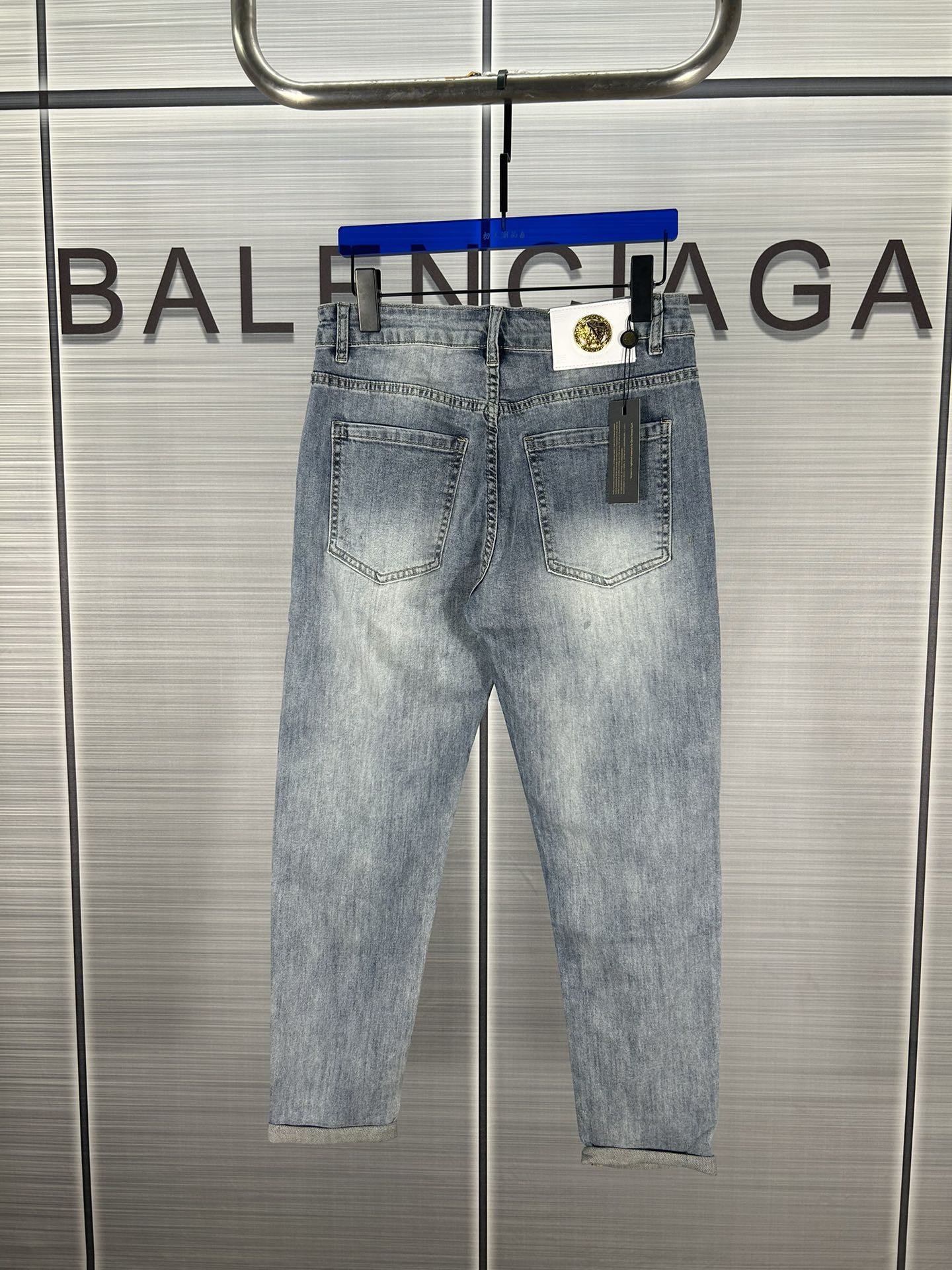 High-Quality Versace Van Schell Embroidery Logo Microflex Jeans for Autumn 2024 - 图片 2
