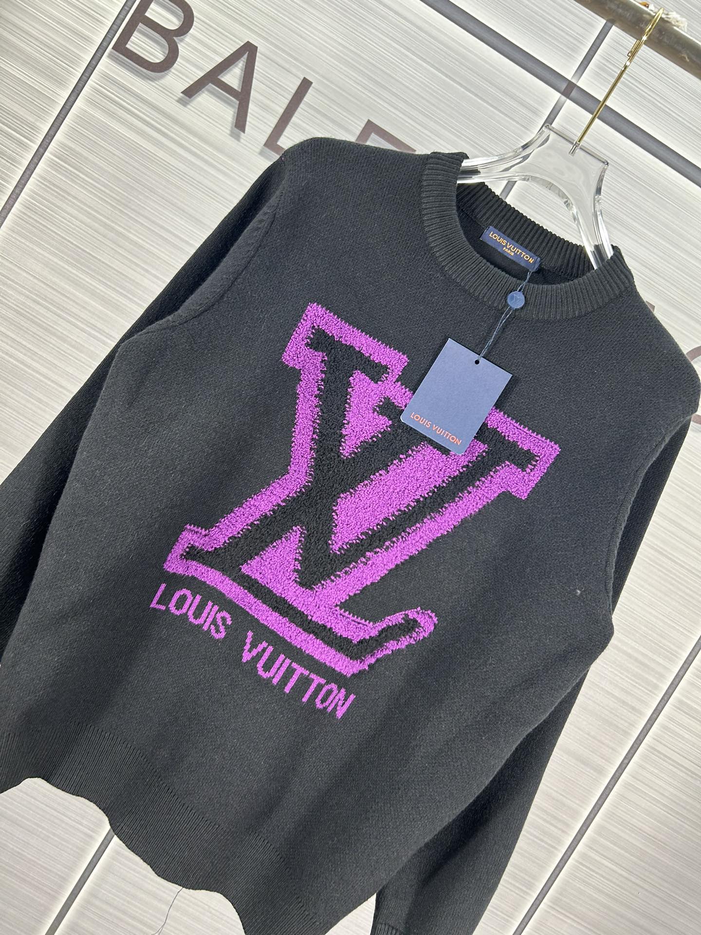 2024 Louis Vuitton Long-Sleeved Hairshirt Collection: Quality Detail for Same-Sex Couples - 图片 6