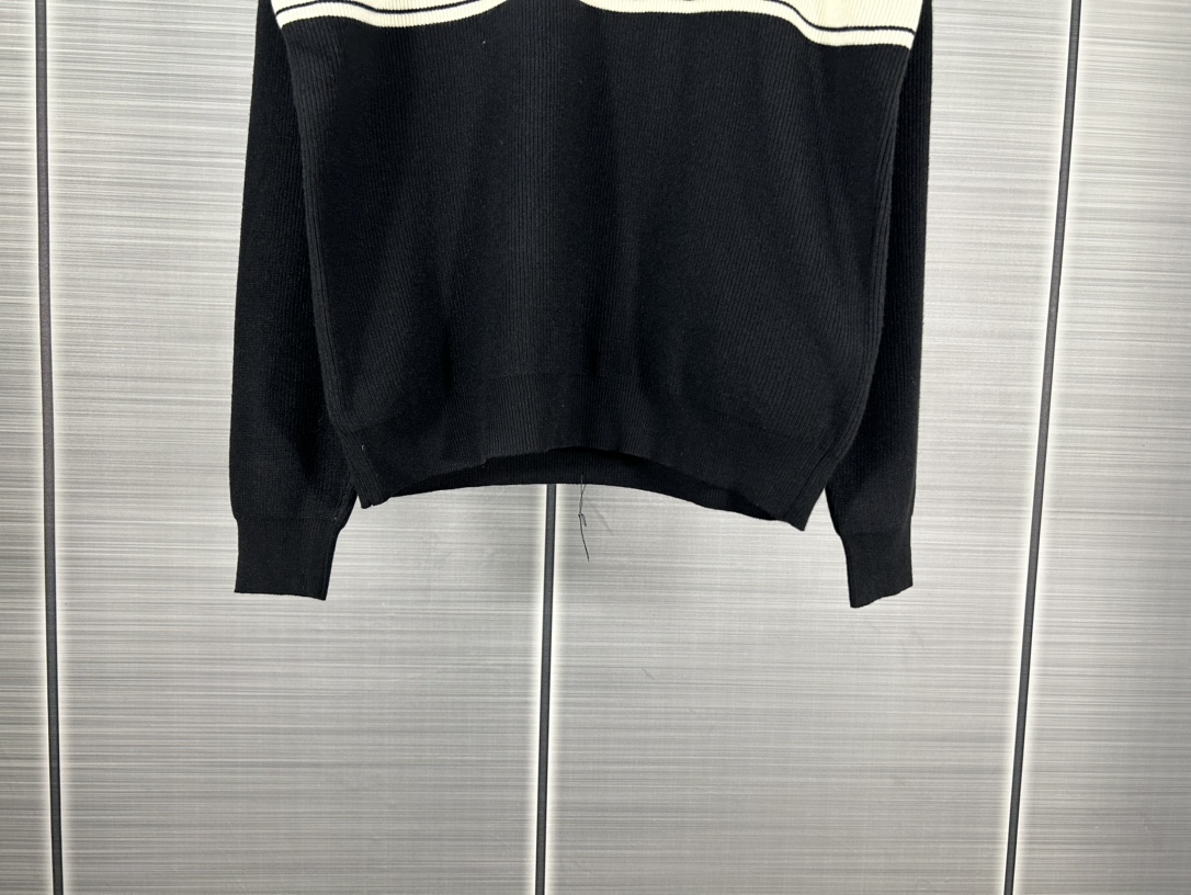 2024 Fall/Winter New GUCCI Logo Knit Collection: Black and Red Options, Sizes XS-L - 图片 8