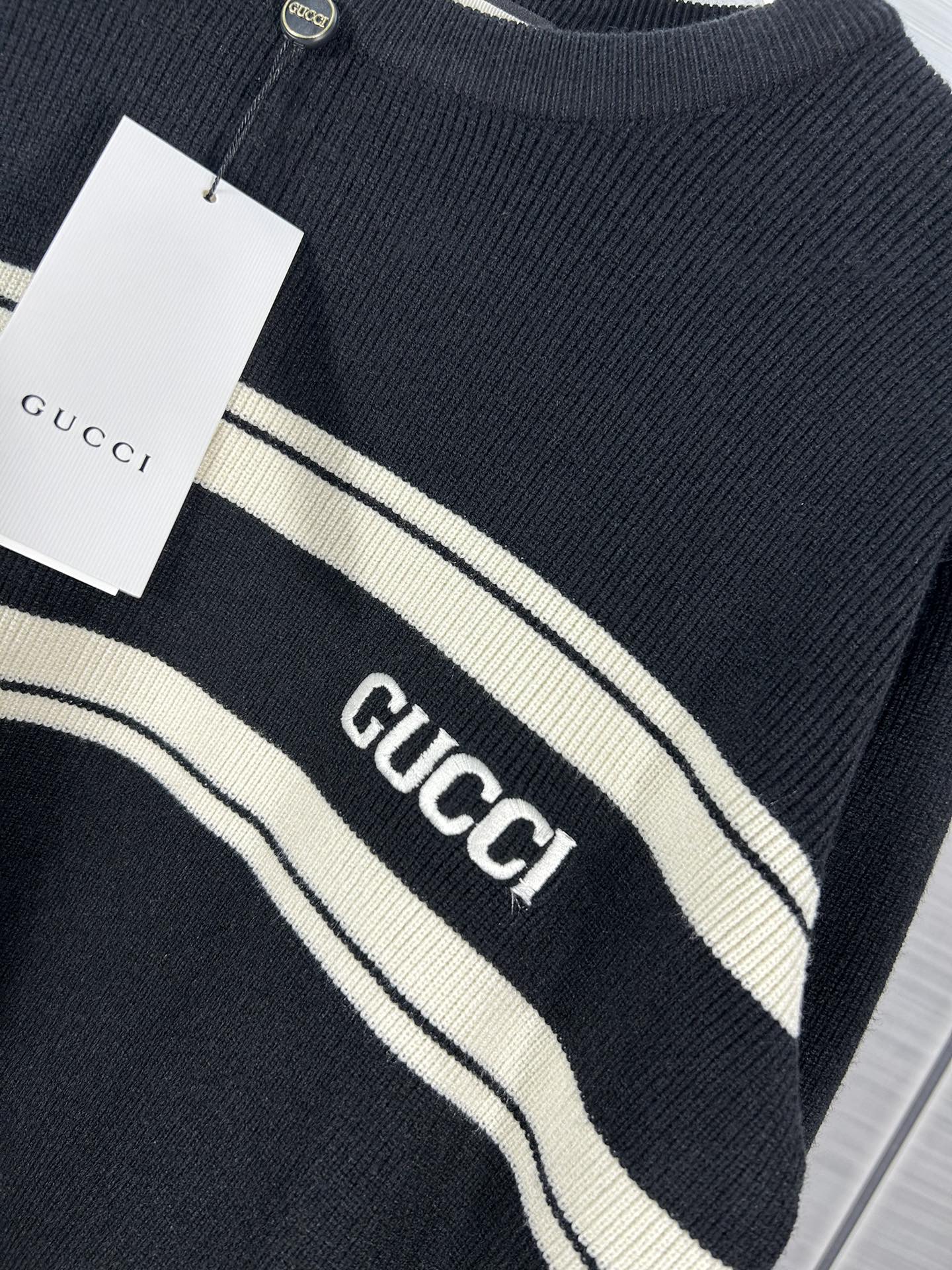 2024 Fall/Winter New GUCCI Logo Knit Collection: Black and Red Options, Sizes XS-L - 图片 6