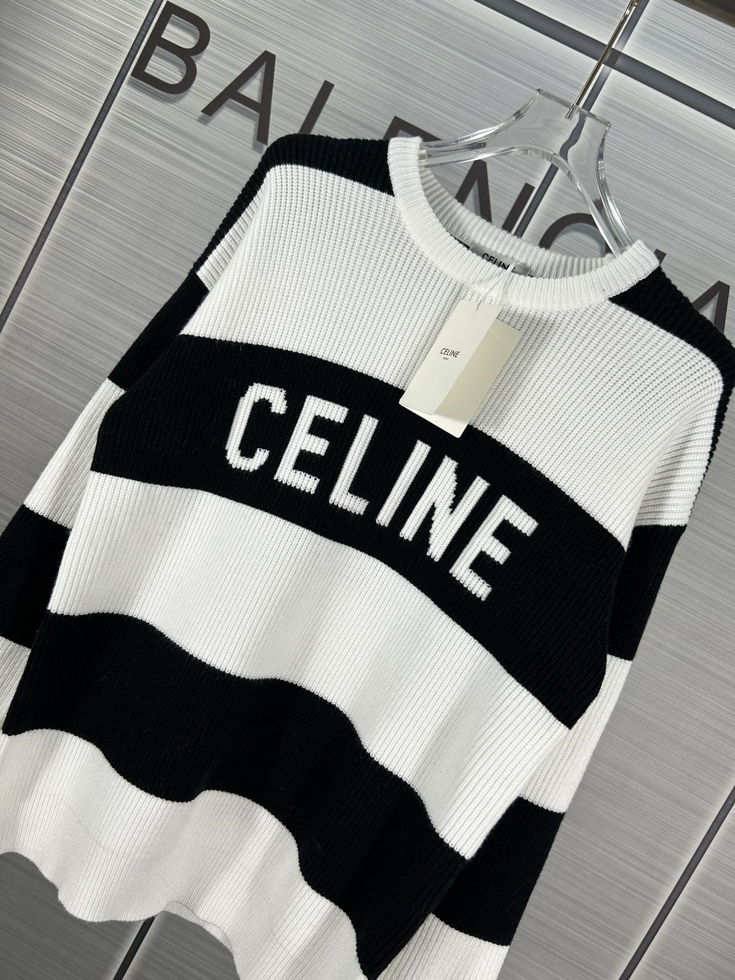 2024 Trend: High-Quality Knit Striped Round Sweaters by CELINE - 图片 9