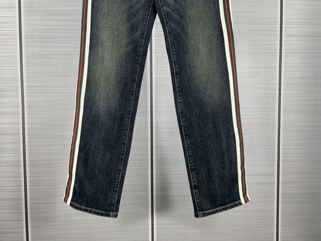 New Fall 2024 Valentino Collection: Classic, Comfortable, and Stylish Cowboy Fashion - 图片 6