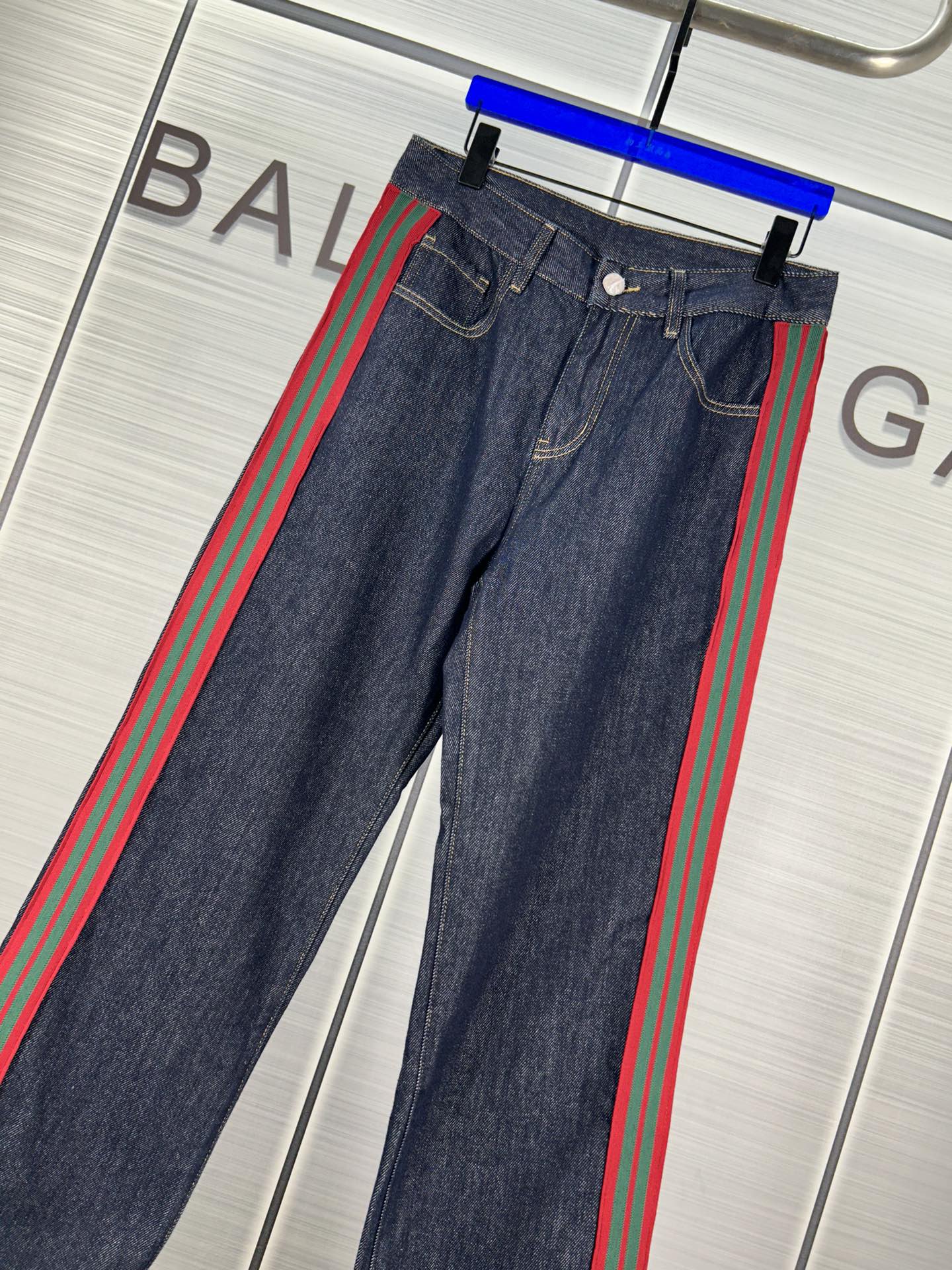 New Fall 2024 Gucci Jeans: Water-Washed, Overseas-Made, Supercomfort Design! - 图片 5