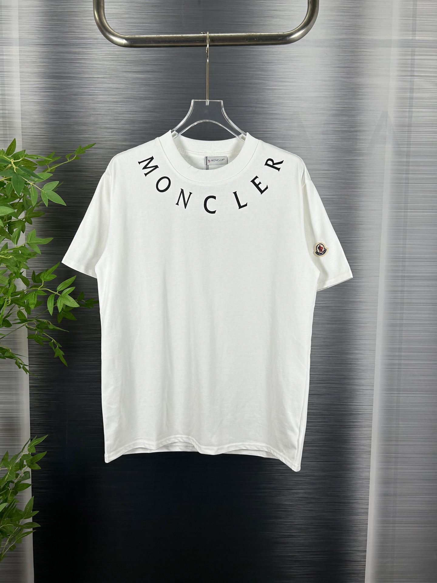 (Versión de especificaciones originales de alta gama) Montclair MONCLER 25Fw, impresión clásica de logo en el cuello, 3…