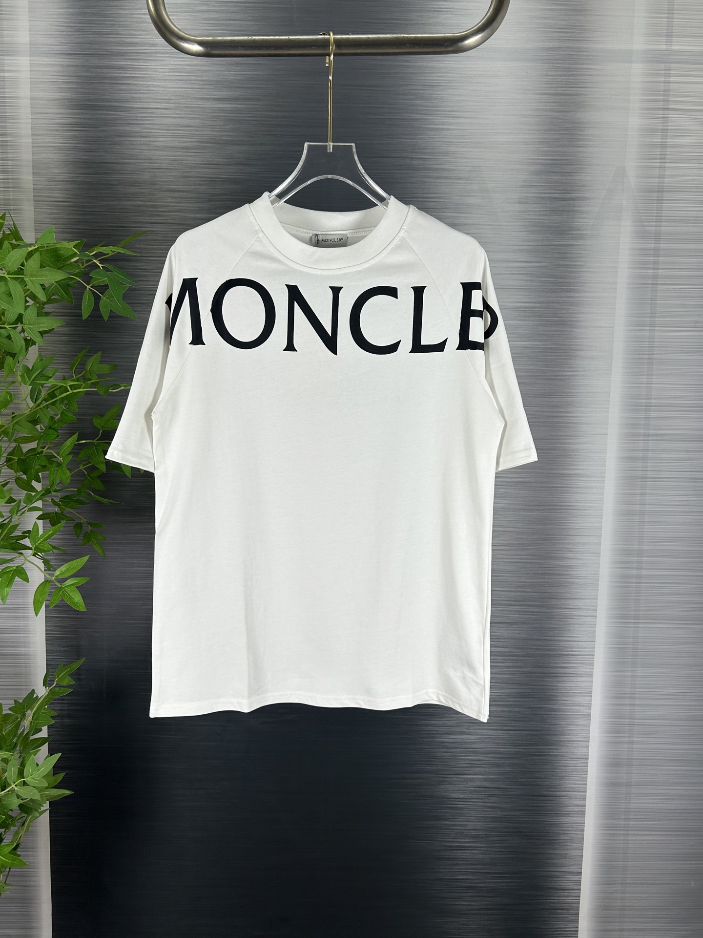 Versión de especificaciones originales de alta gama) Montclair MONCLER 25Fw, impresión clásica de logo en el pecho, 320…
