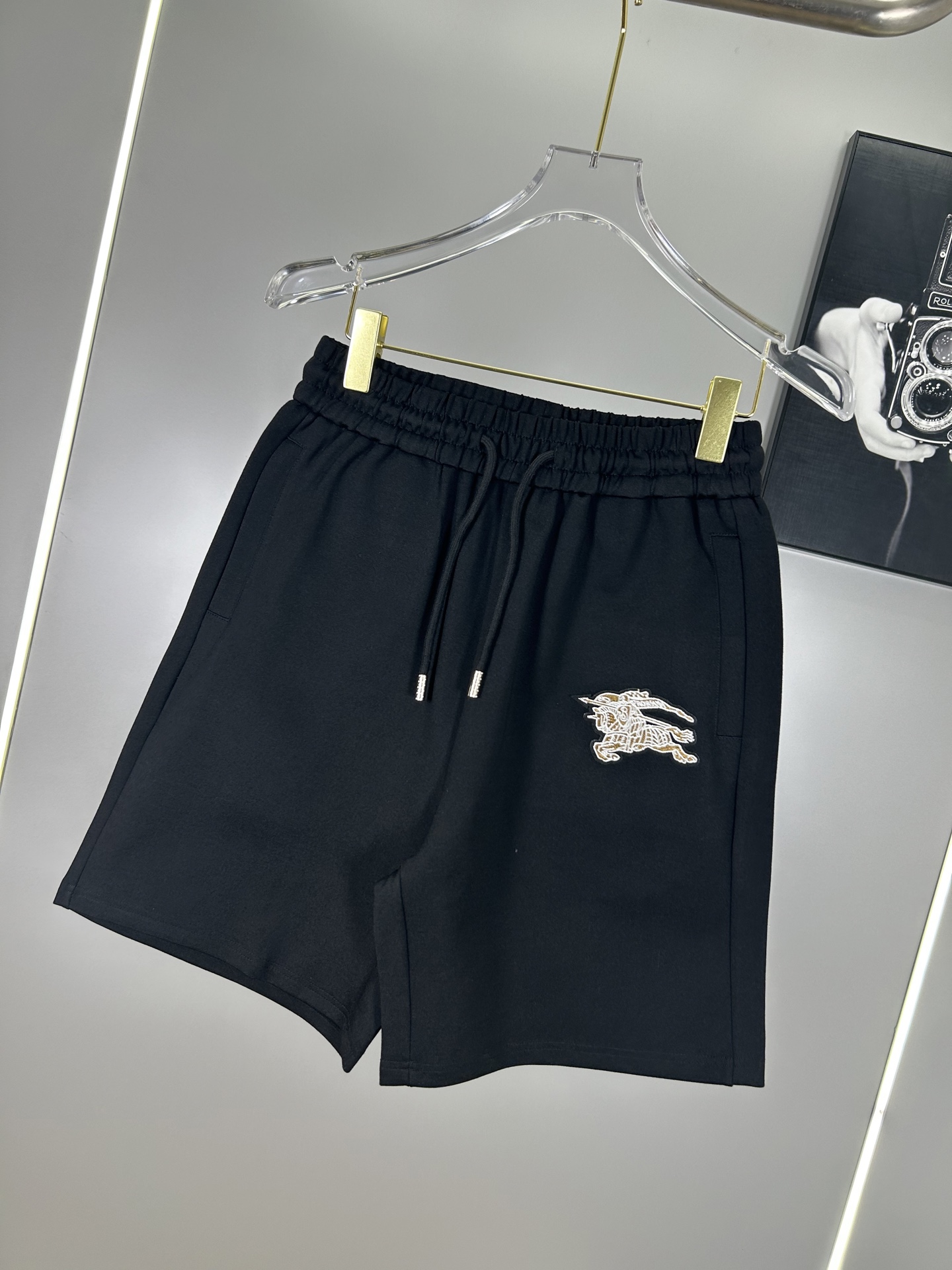 High-End CJ 276 Sport Shorts with Modern Classic Urban Style and Quality Fabric - 图片 3