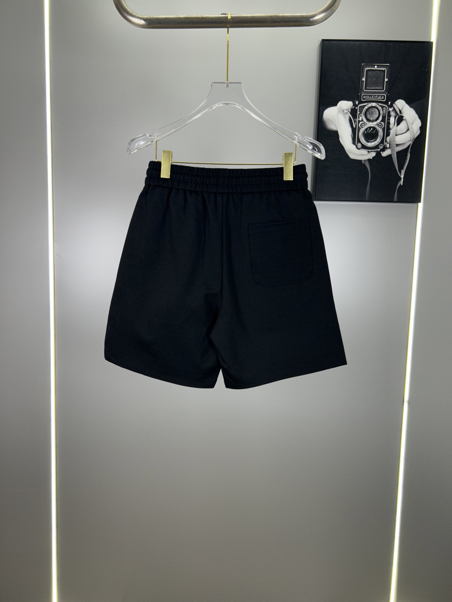 High-End Leisure Sport Shorts with Modern Classic Design in High-Intensity Fabric - 图片 2