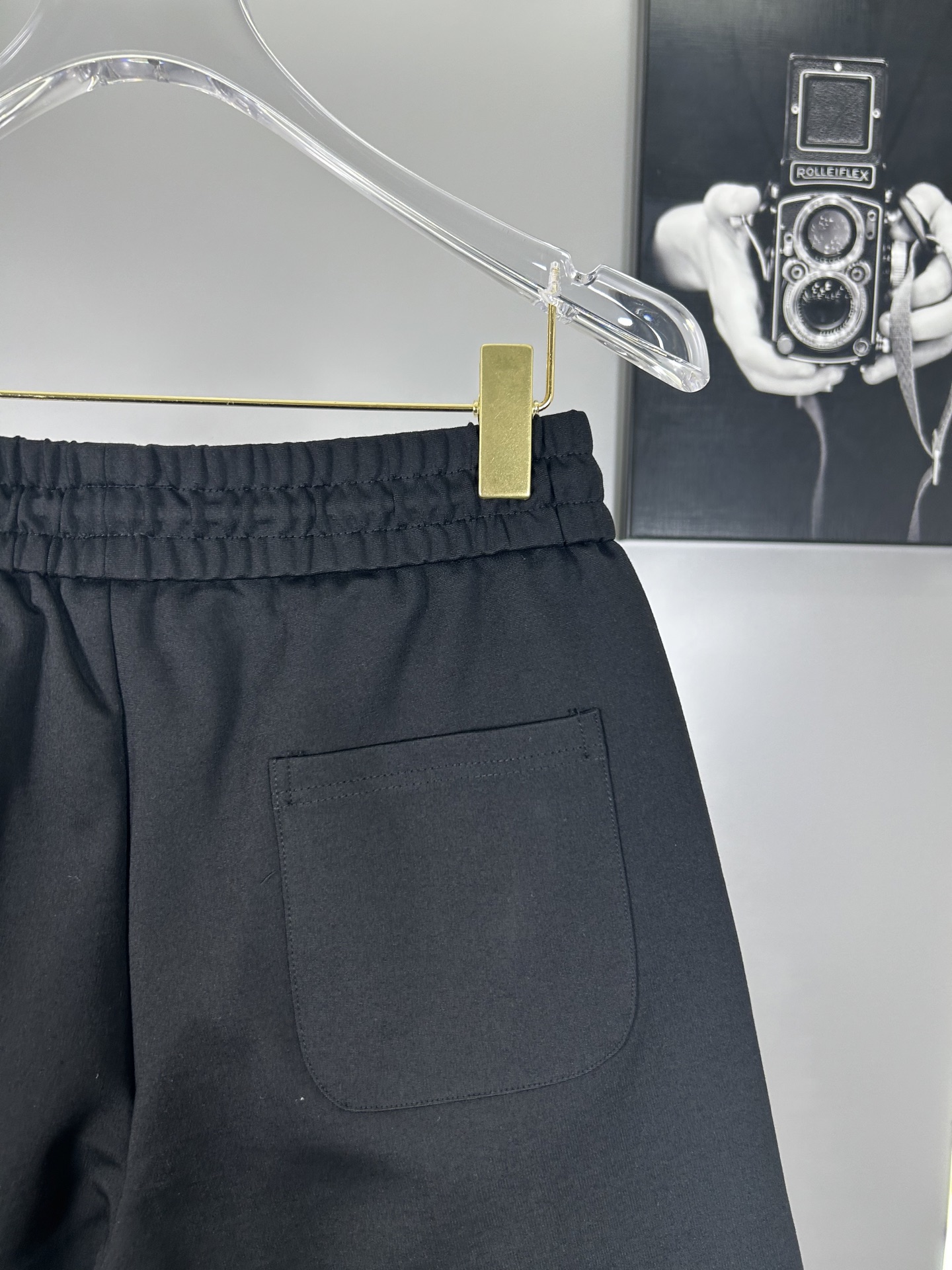 High-End Dior 2025s Sports Shorts in 400g Fabric, Modern Classic Urban Style - 图片 5