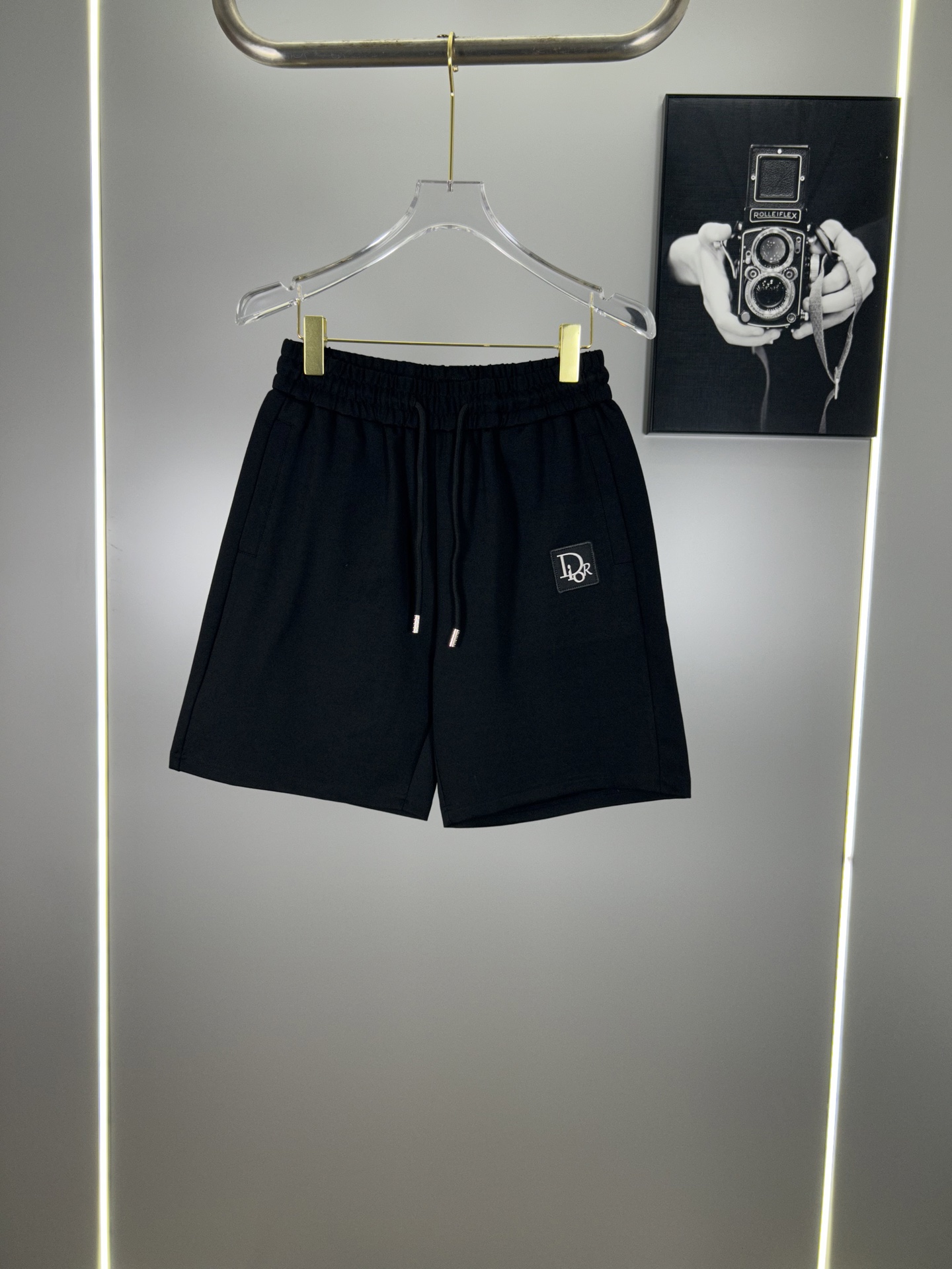 High-End Dior 2025s Sports Shorts in 400g Fabric, Modern Classic Urban Style - 图片 1