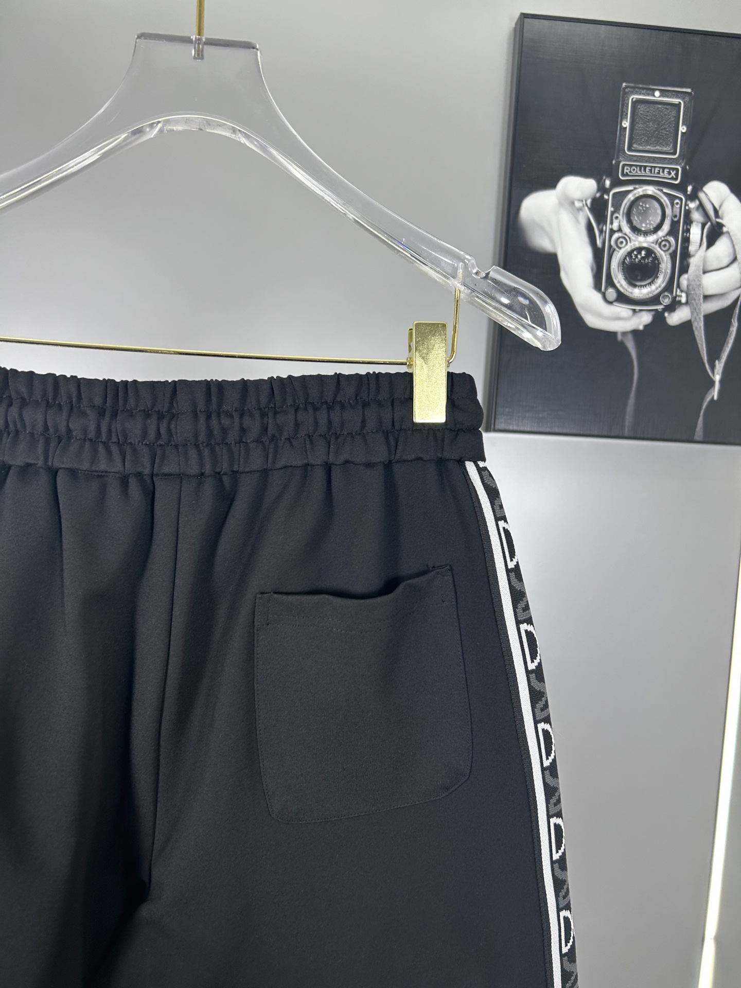 High-End Dior 2025s Leisure Sports Shorts in High-Intensity Fabric: Review & Features - 图片 4