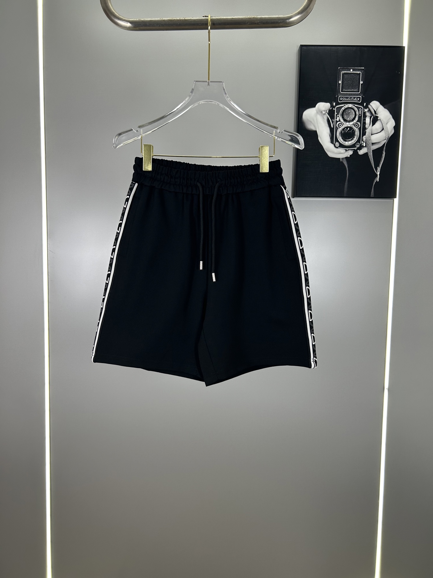 High-End Dior 2025s Leisure Sports Shorts in High-Intensity Fabric: Review & Features - 图片 1
