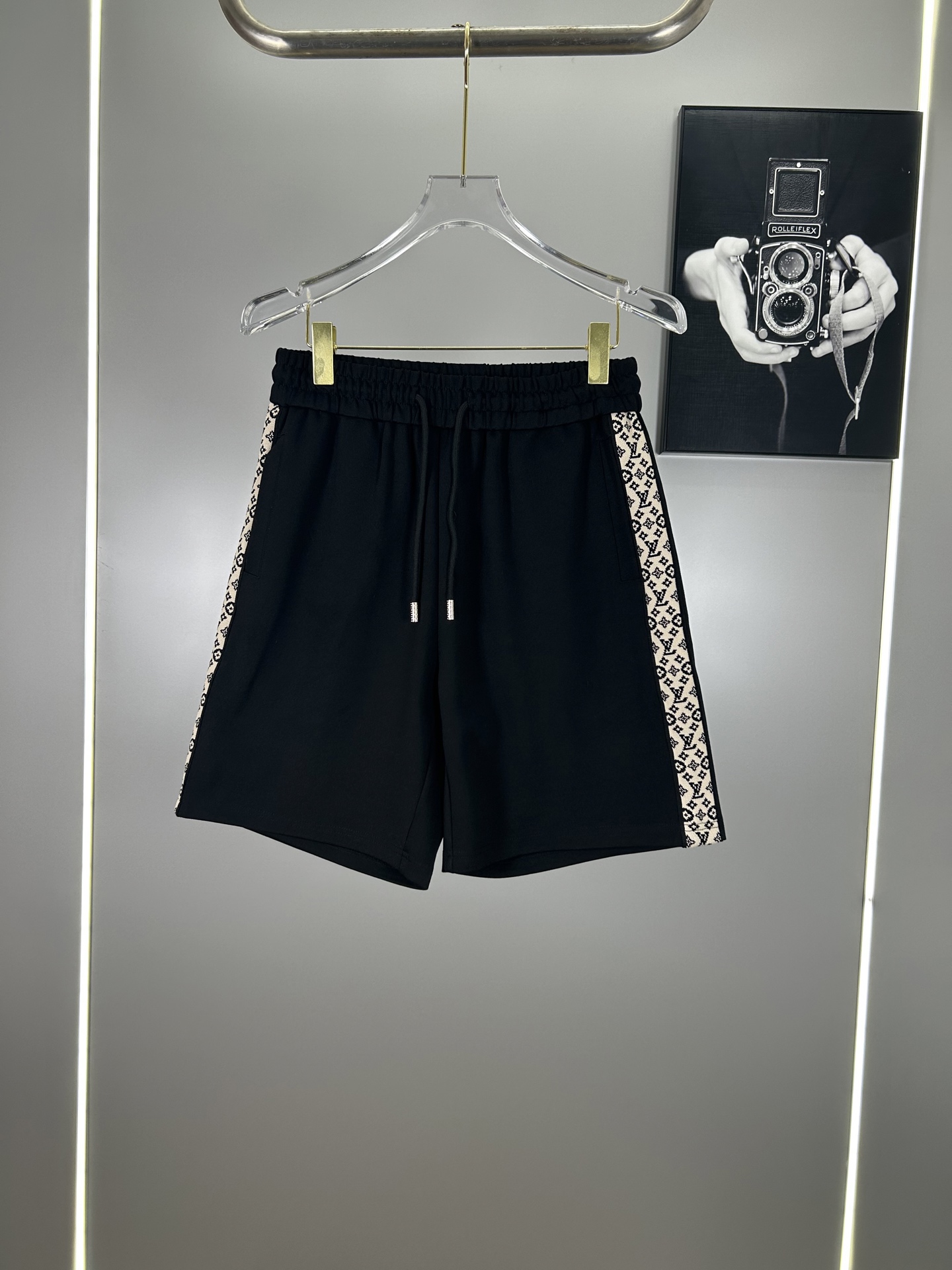 P105 (Versión de especificación original de alta gama) Productos del canal comercial Louis Vuitton LV 2025ss. Pantalón …