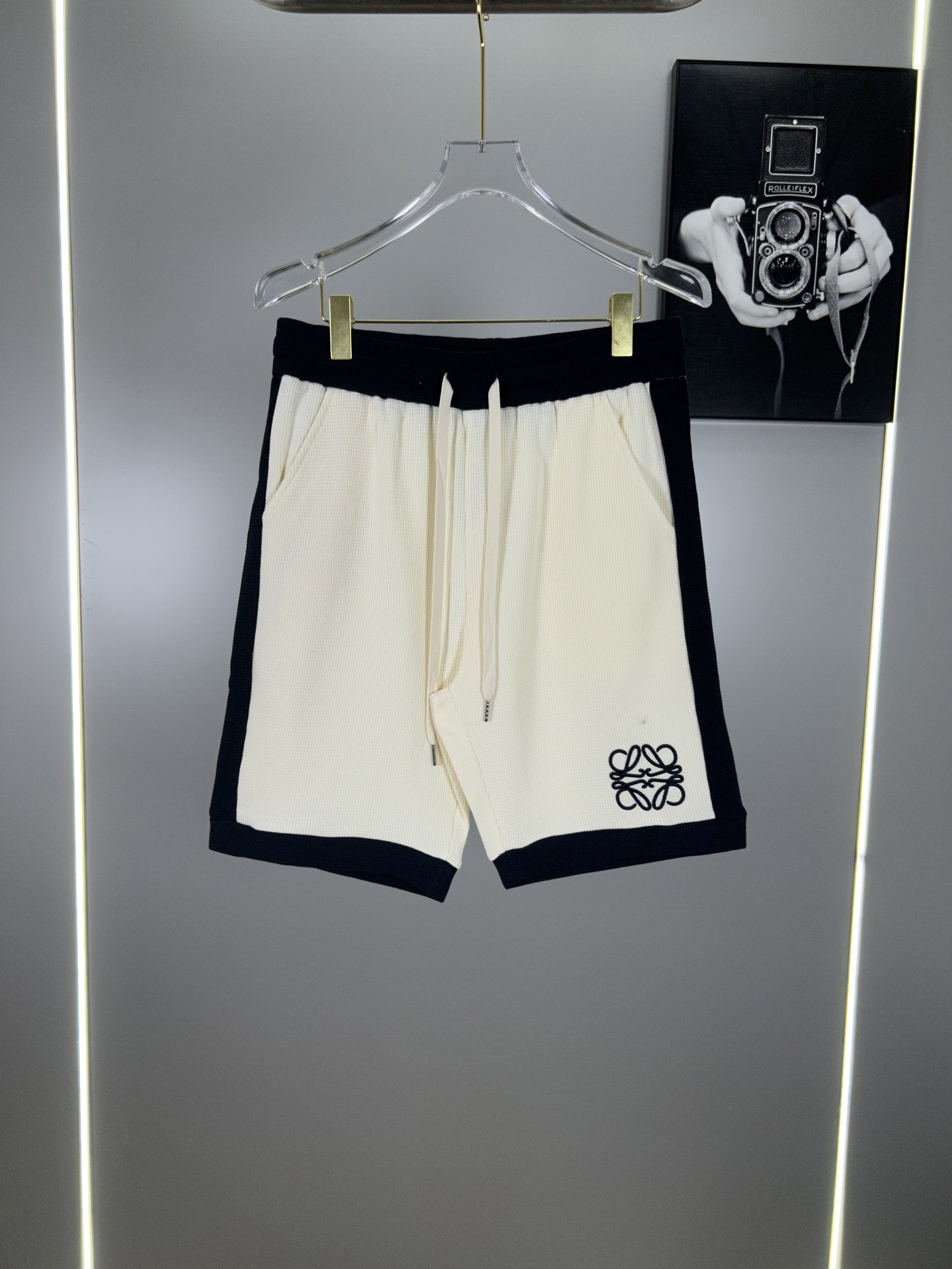 Loywe’s Classic Loose Synchronized Shorts: High-End Cotton Waffle Fabric, Os Version.