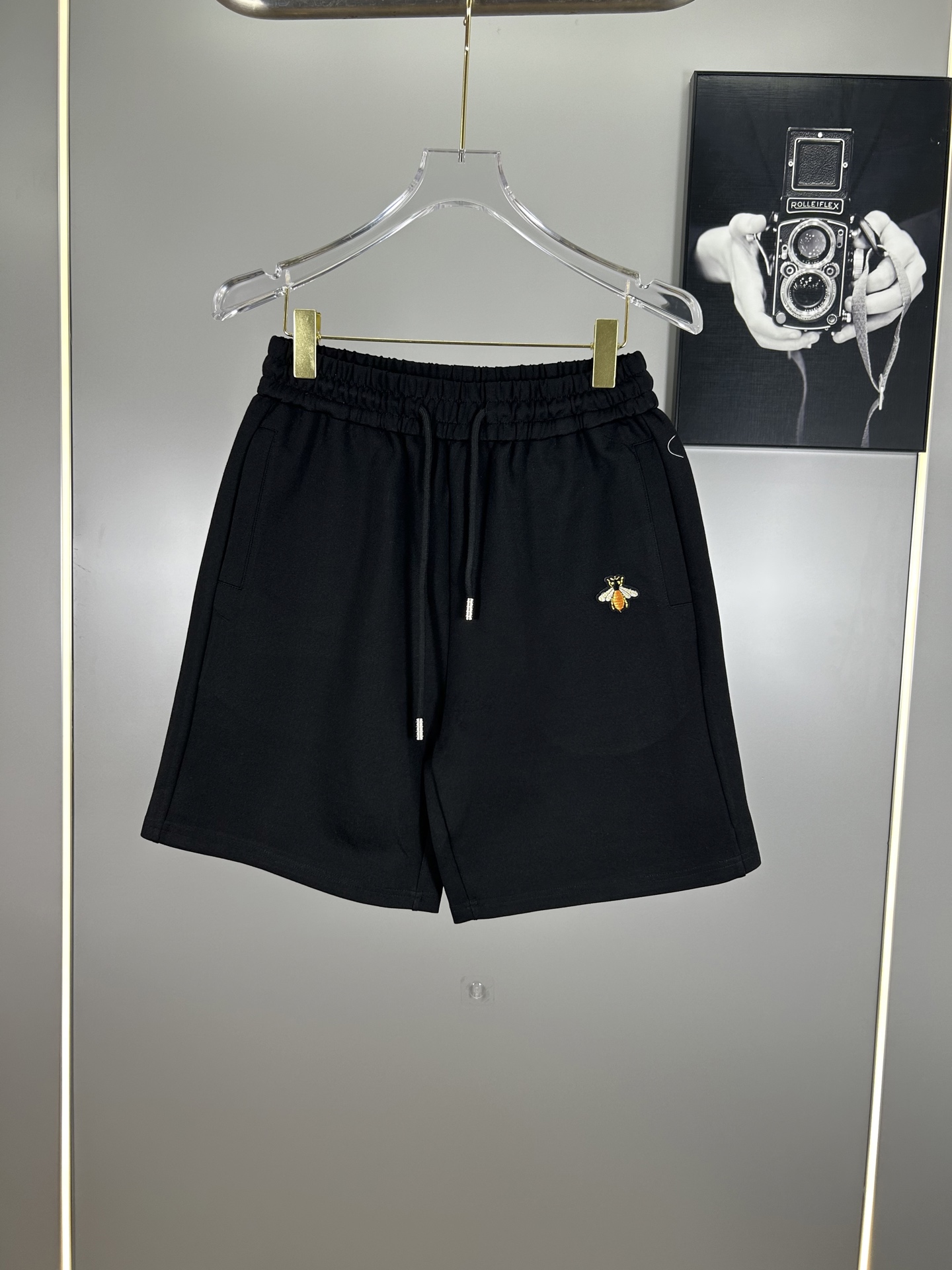 P115 (versión de especificación original de alta gama) Dior Little Bee Productos del canal comercial Simple 2025ss. Los…