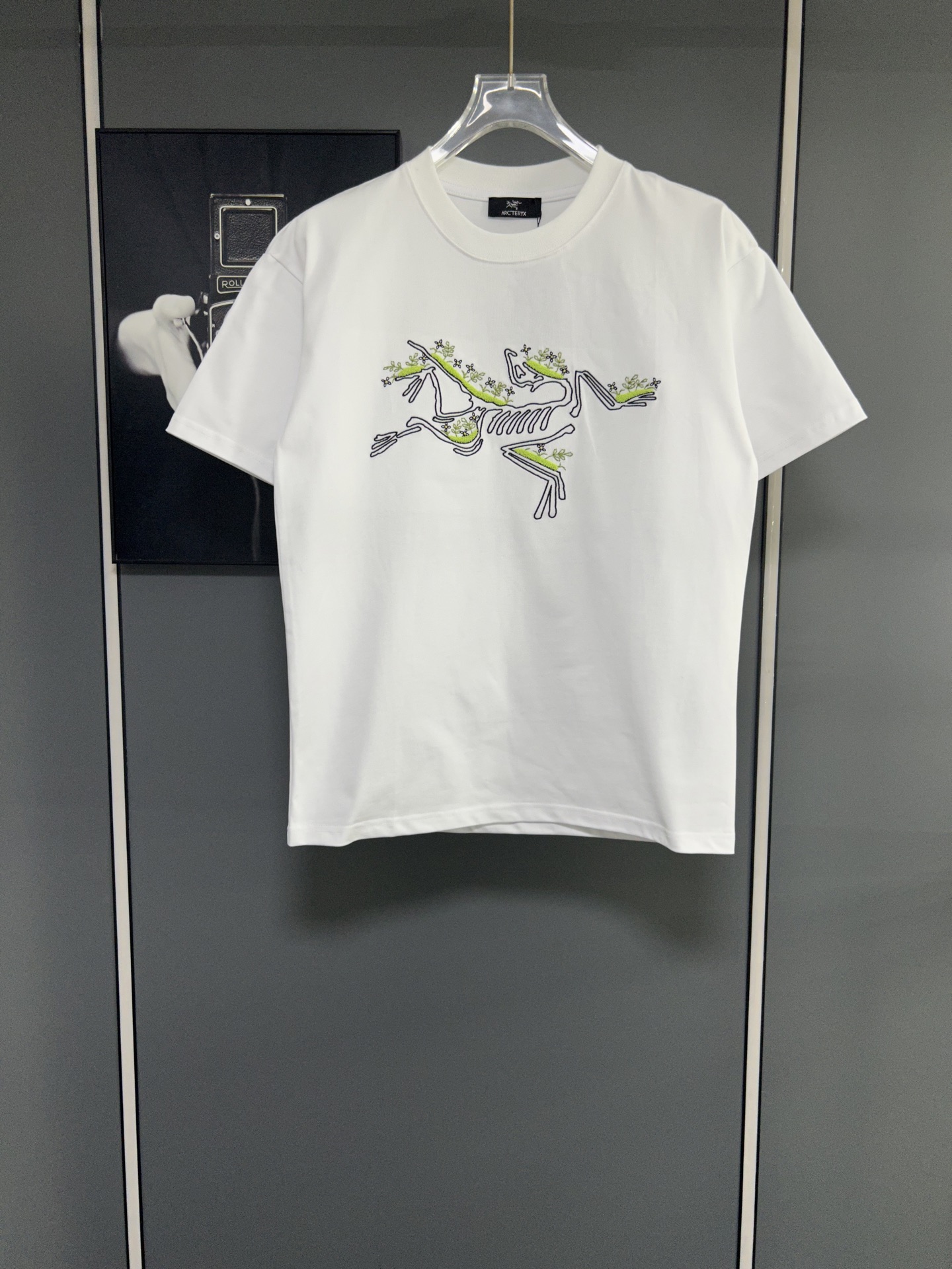 p95 ARC TERYX/Archaeopteryx Camiseta de manga corta con cuello redondo de 320 g de alta calidad Marca clásica Colorbloc…