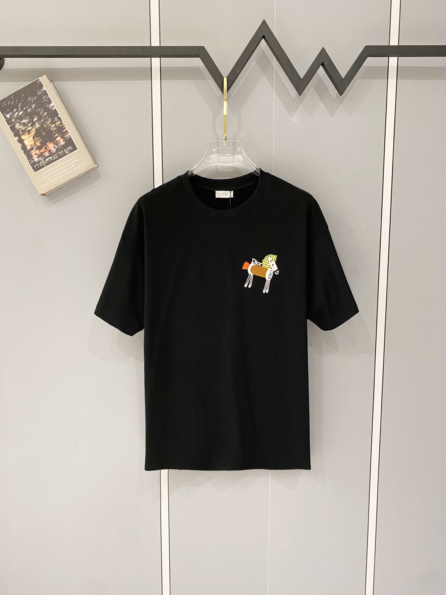 P90 DIOR / Dior camiseta de manga corta con cuello redondo de 320 g de alta calidad marca clásica simple Año del caball…