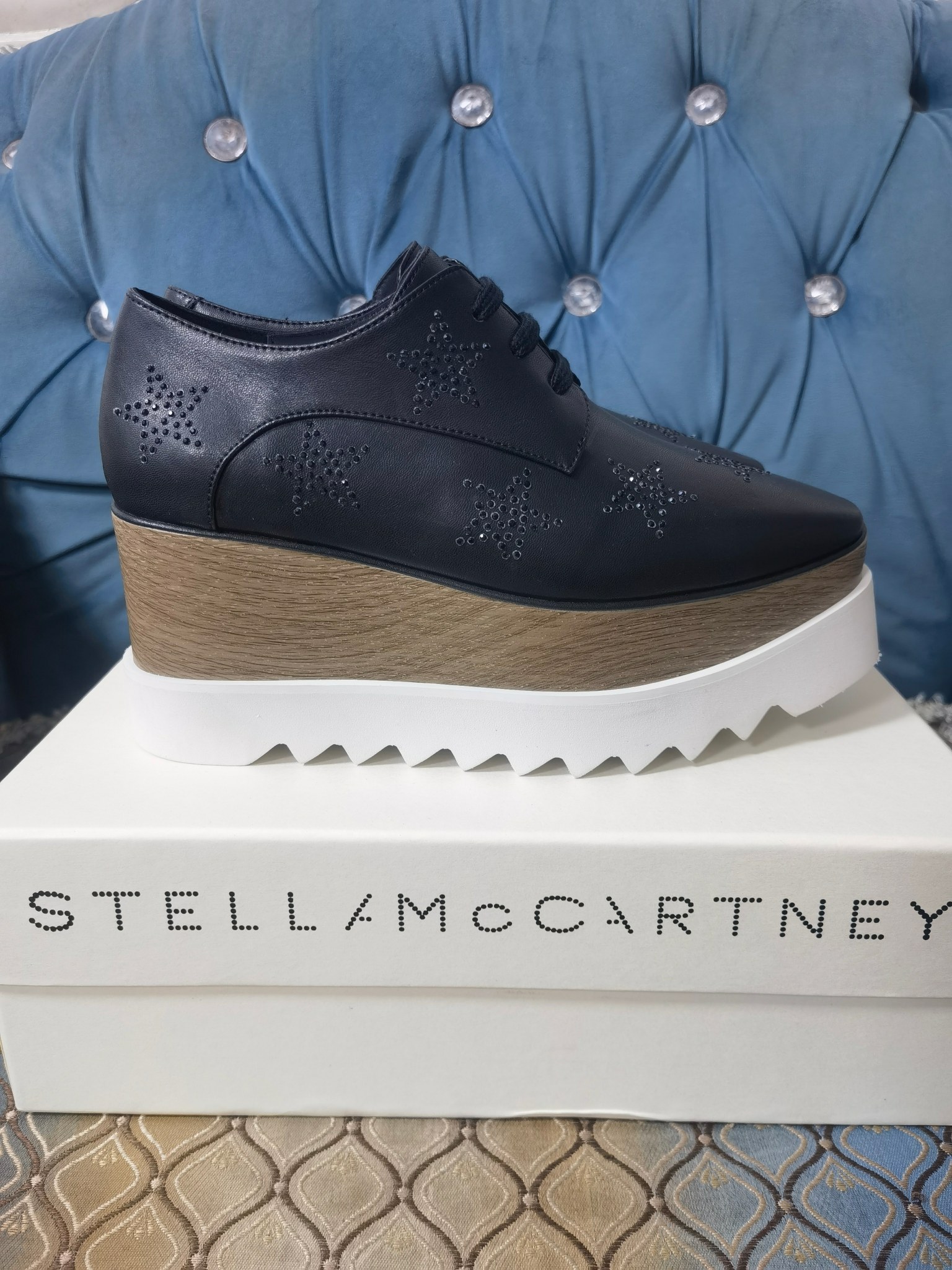 “Stella McCartney’s Big Bottom Shoes: 8cm, Size 35-40, 41 Available, 650 Pairs”