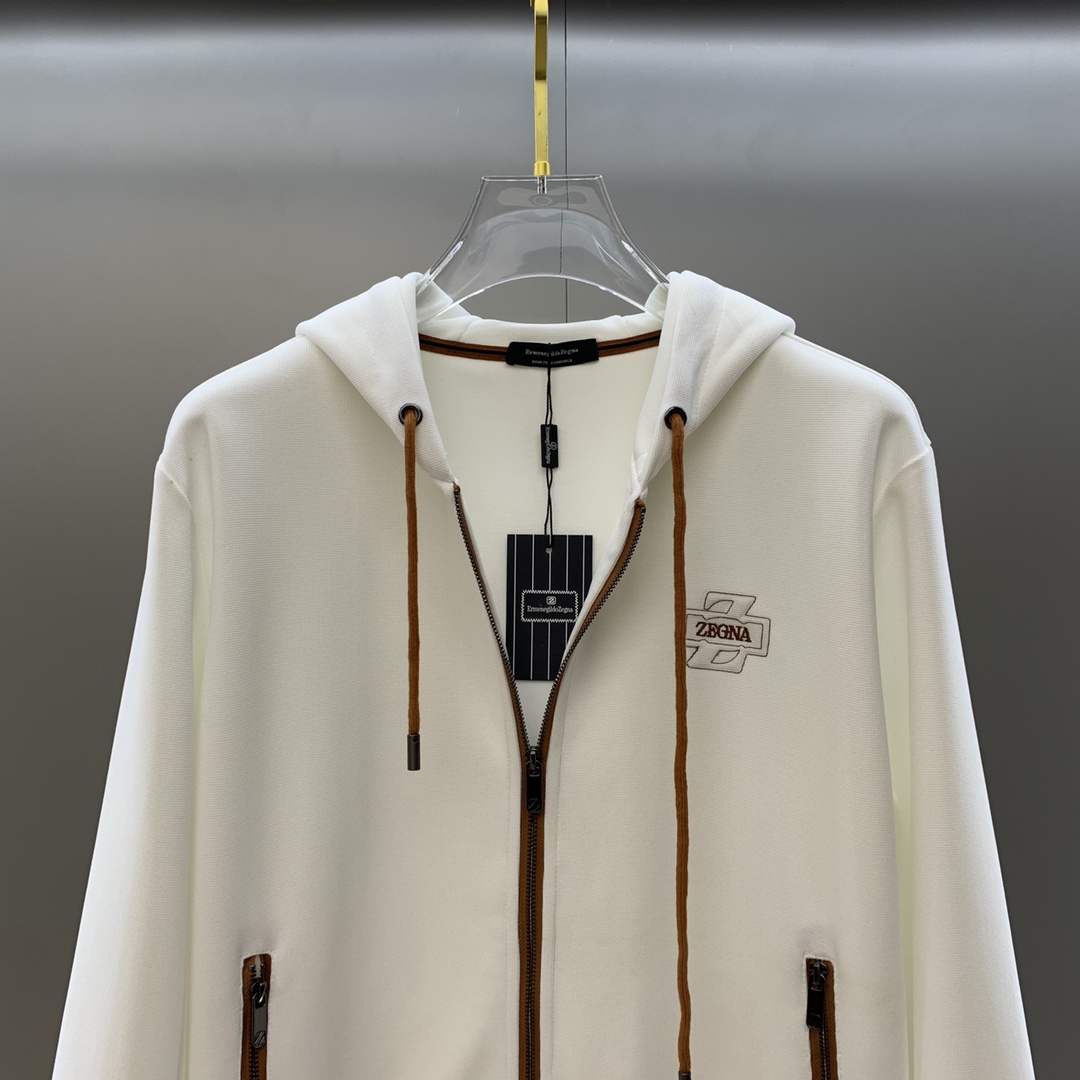 PZEGNA 杰尼亚25 年😃最新款套装版型m-xxxl最新最顶级经典带子点缀加重工凹凸+刺绣字母排列经