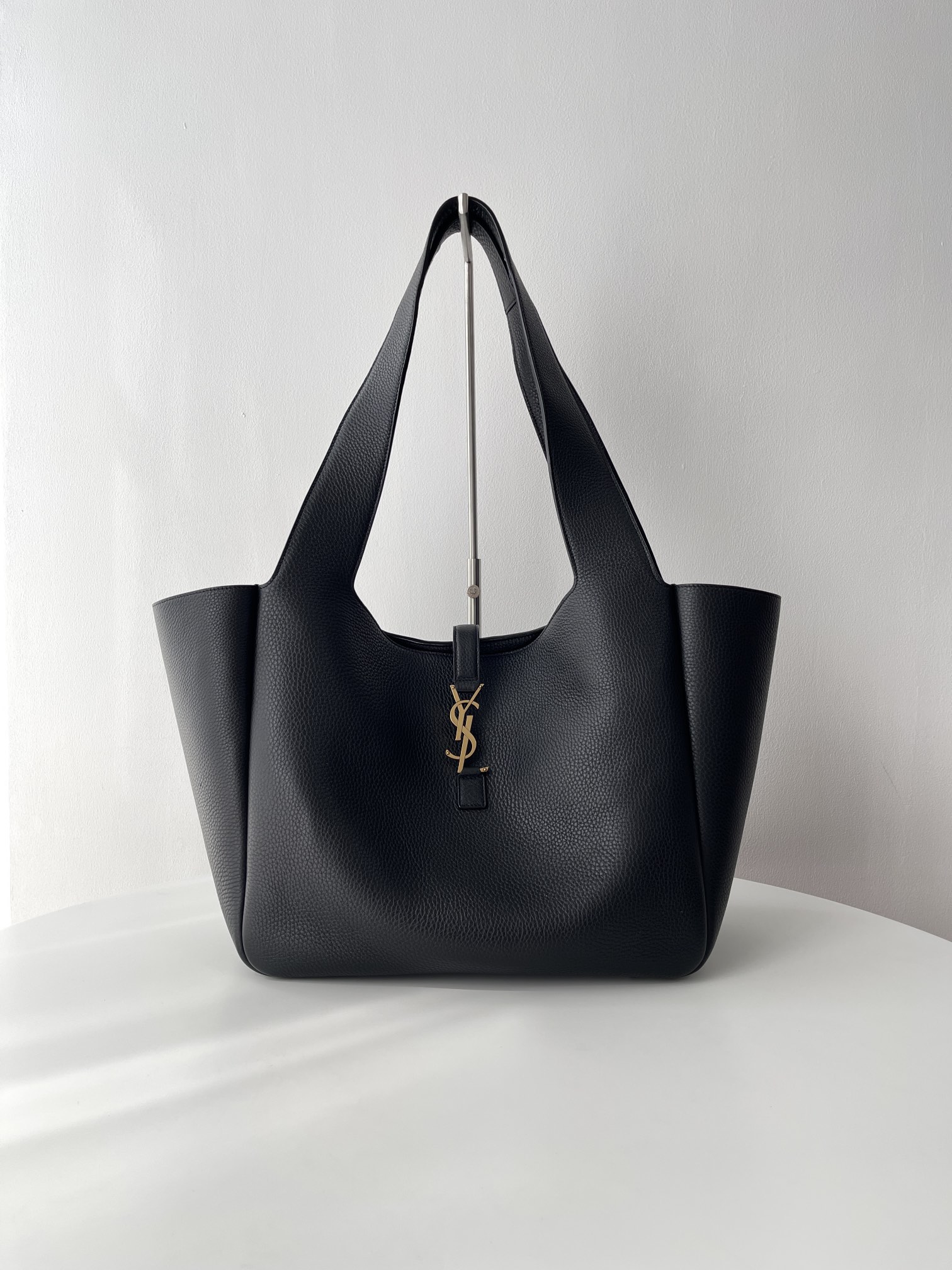 Fake AAA+
 Yves Saint Laurent Handbags Tote Bags Deerskin Fall/Winter Collection