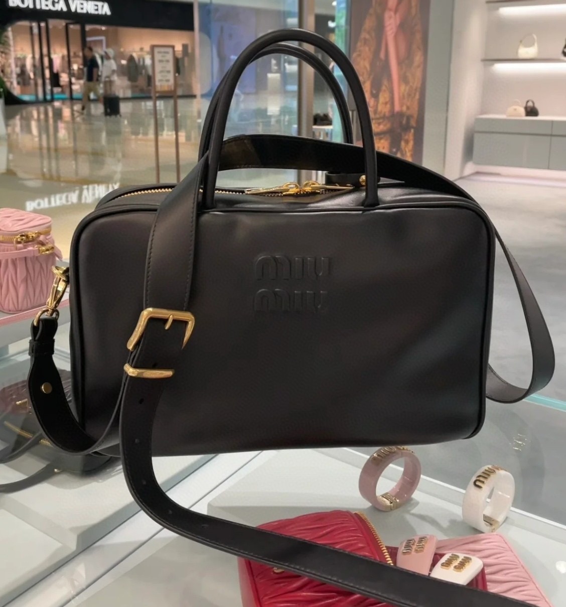 Louis Vuitton Haute Couture Classic Luxury Handbag Shoulder Crossbody 5