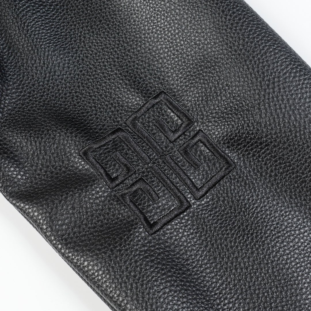 Fashion Highlights: GVC Baseball Jacket, Laser-Burned Parchment, Hat Zipper, Tweed Leather Combination. - 图片 6