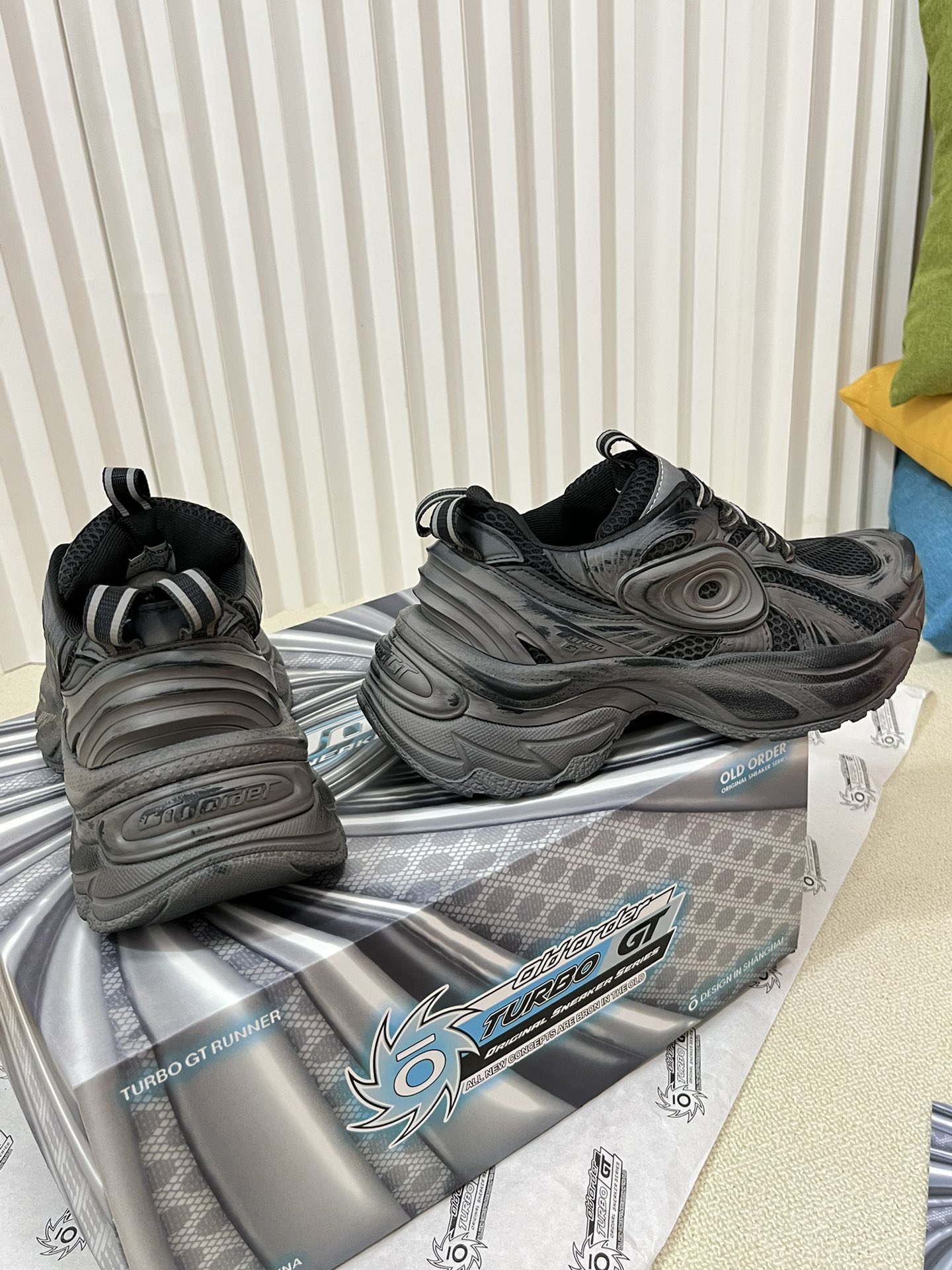 P714: Old Order Turbo Shoes in 23SS Collection Highlight Dad’s Sneaker Style - 图片 6