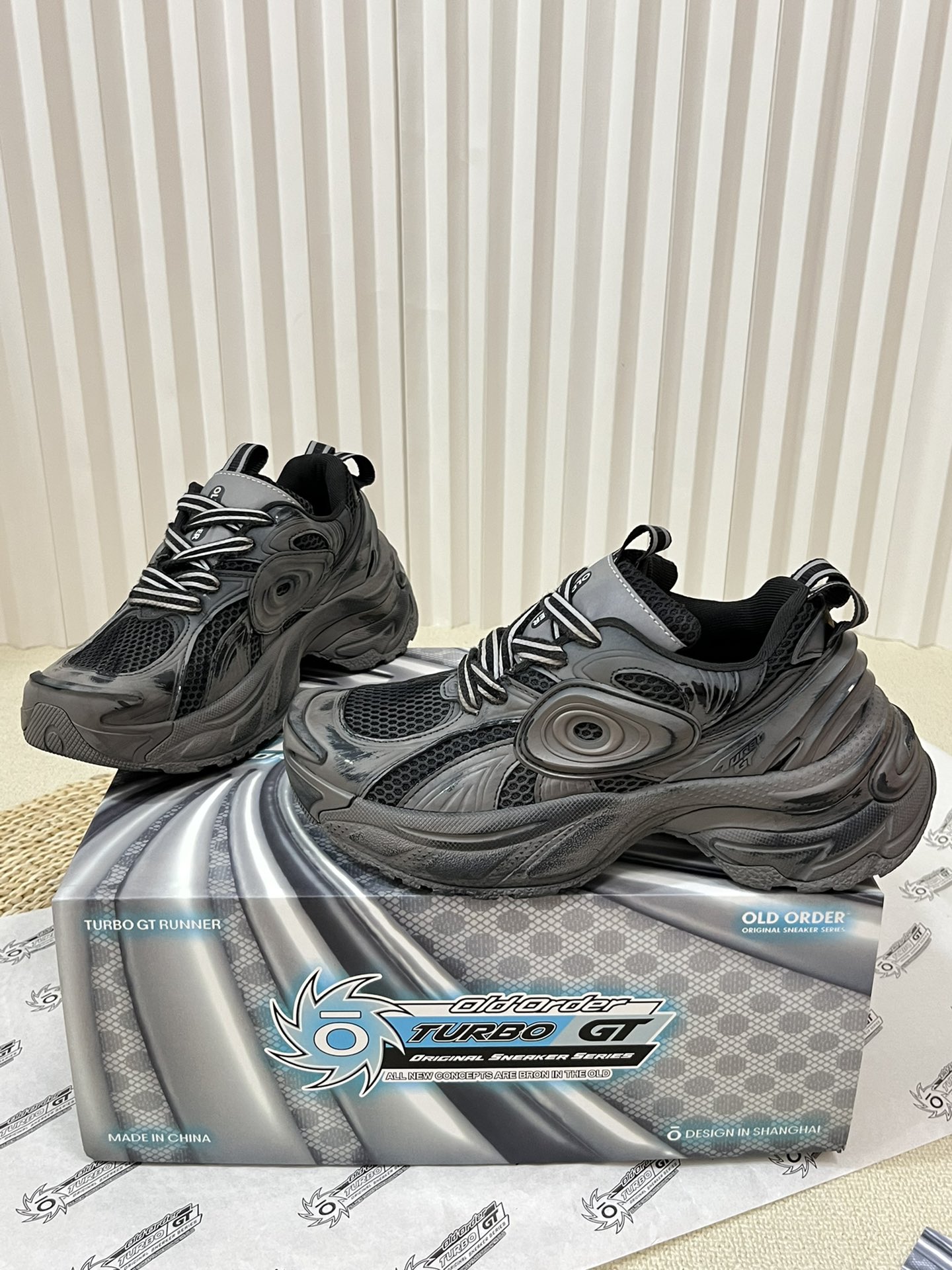 P714: Old Order Turbo Shoes in 23SS Collection Highlight Dad’s Sneaker Style - 图片 2