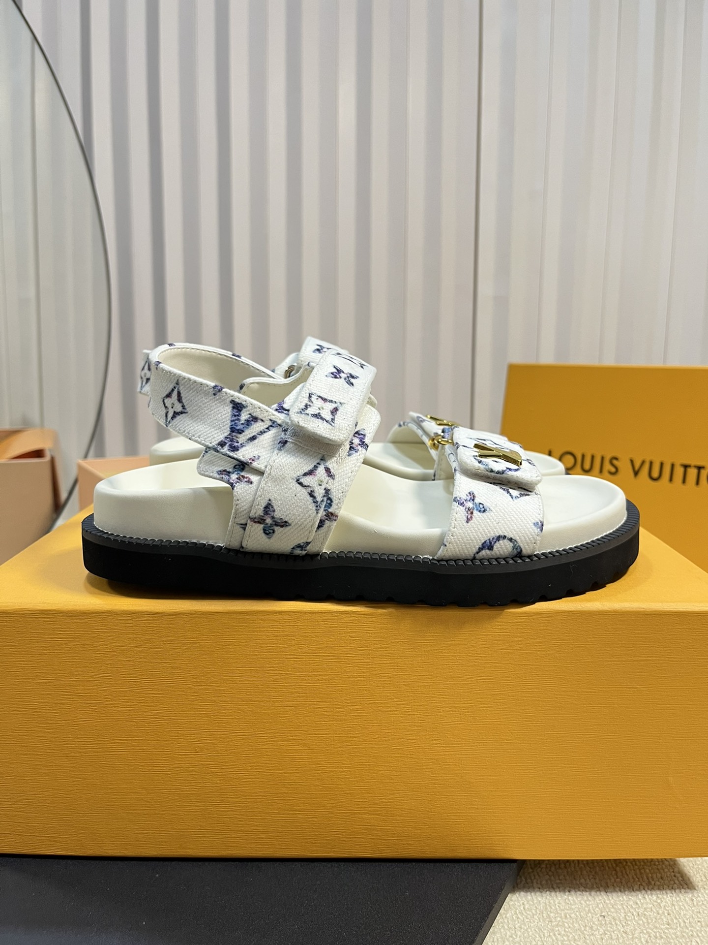 Louis Vuitton Shoes Sandals High Quality
 Printing Sheepskin Spring/Summer Collection