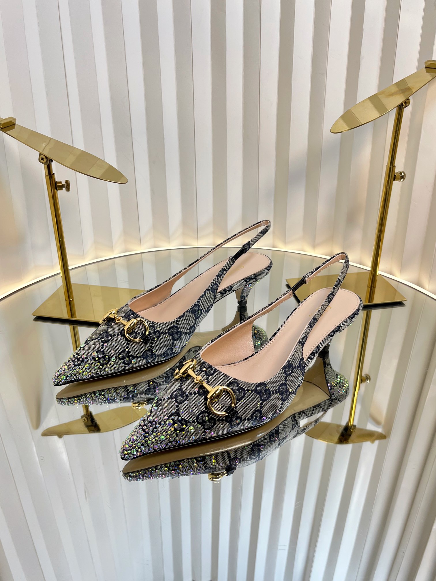 [Gucci Women