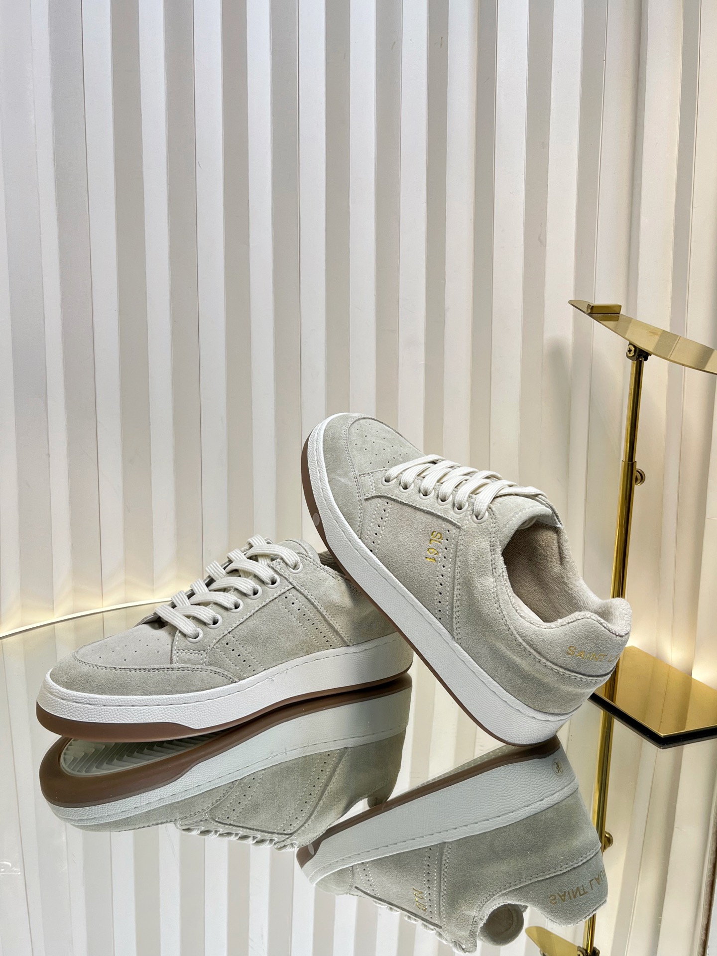 YSL SAINT LAURENT P153 Spring and Summer Light Sports Shoes Collection - 图片 6