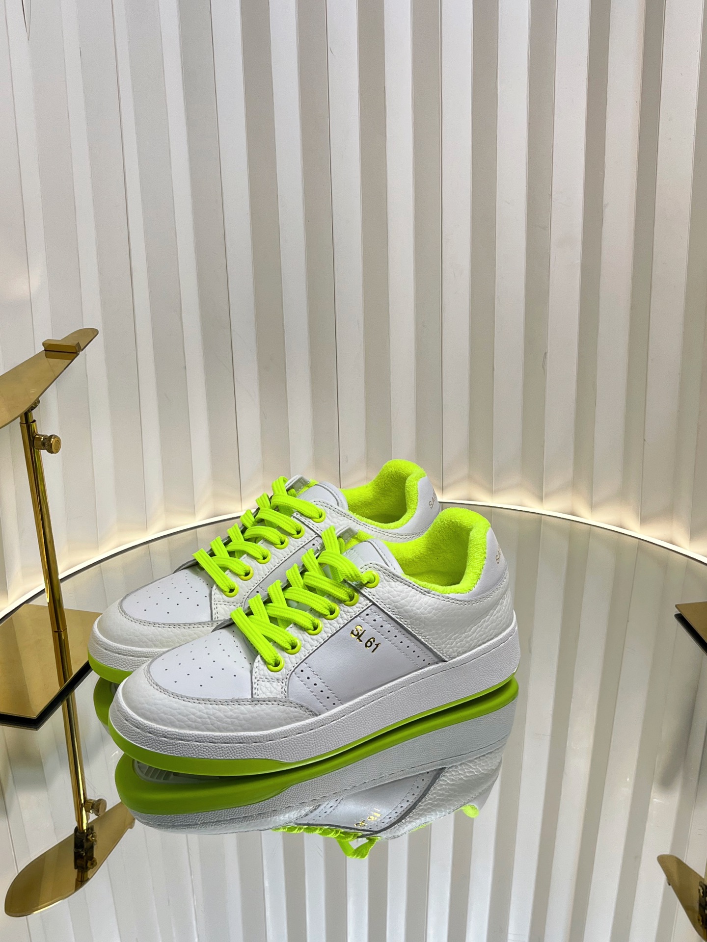 YSL Saint Laurent P153 Spring/Summer Sports Shoes: Original Design, Comfortable Fit, Premium Materials - 图片 4