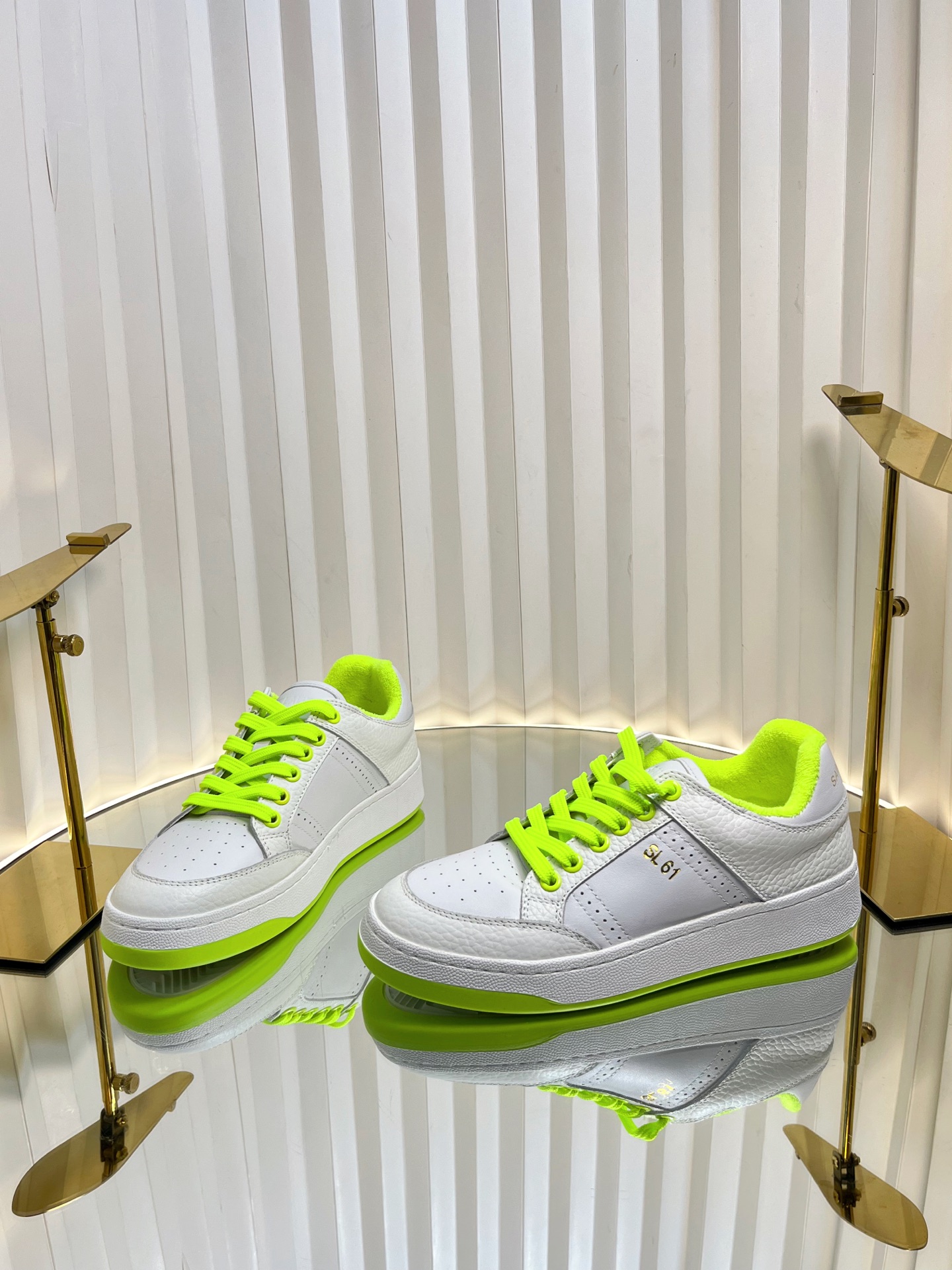 YSL Saint Laurent P153 Spring/Summer Sports Shoes: Original Design, Comfortable Fit, Premium Materials - 图片 2