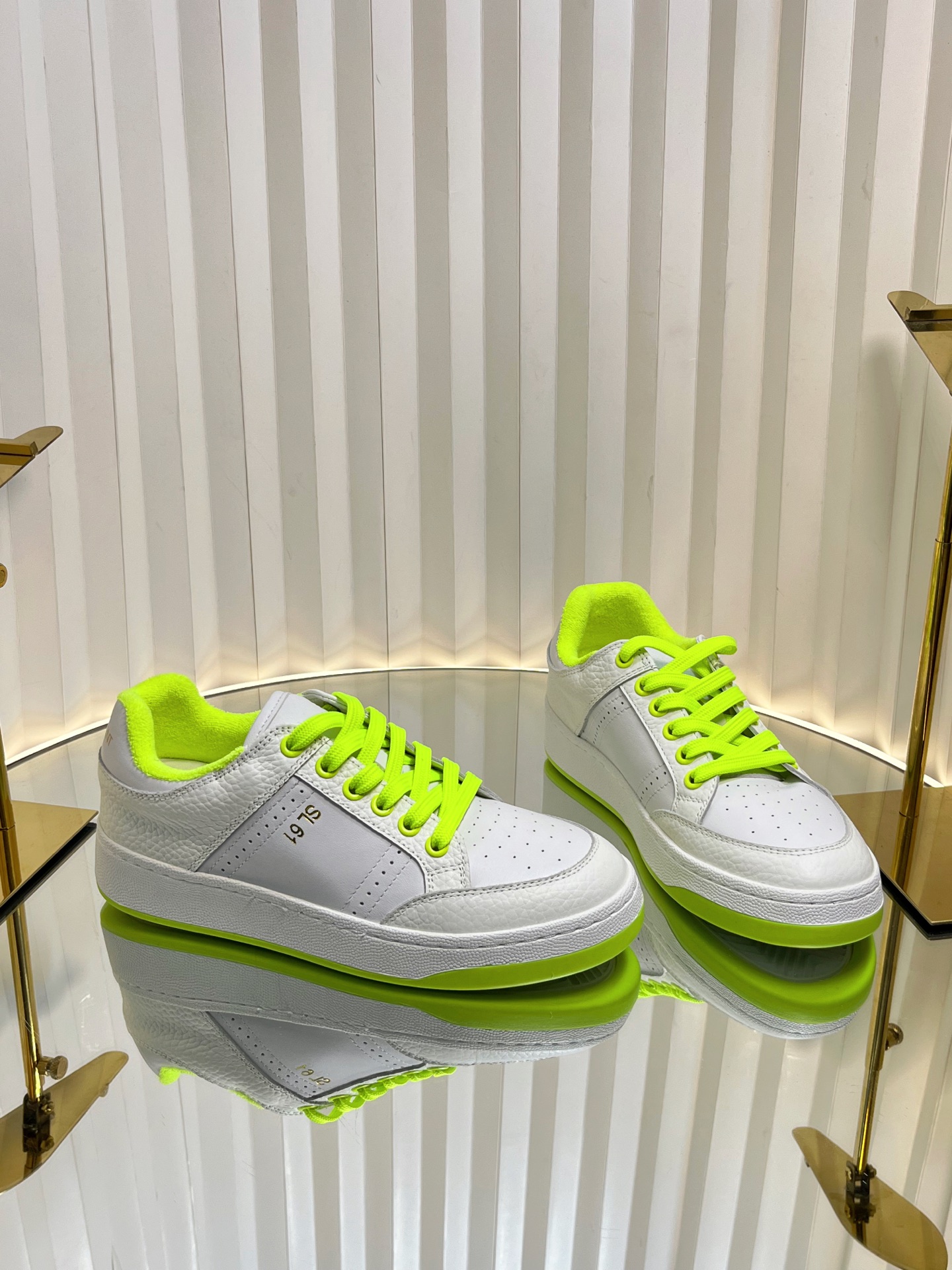 YSL Saint Laurent P153 Spring/Summer Sports Shoes: Original Design, Comfortable Fit, Premium Materials - 图片 3