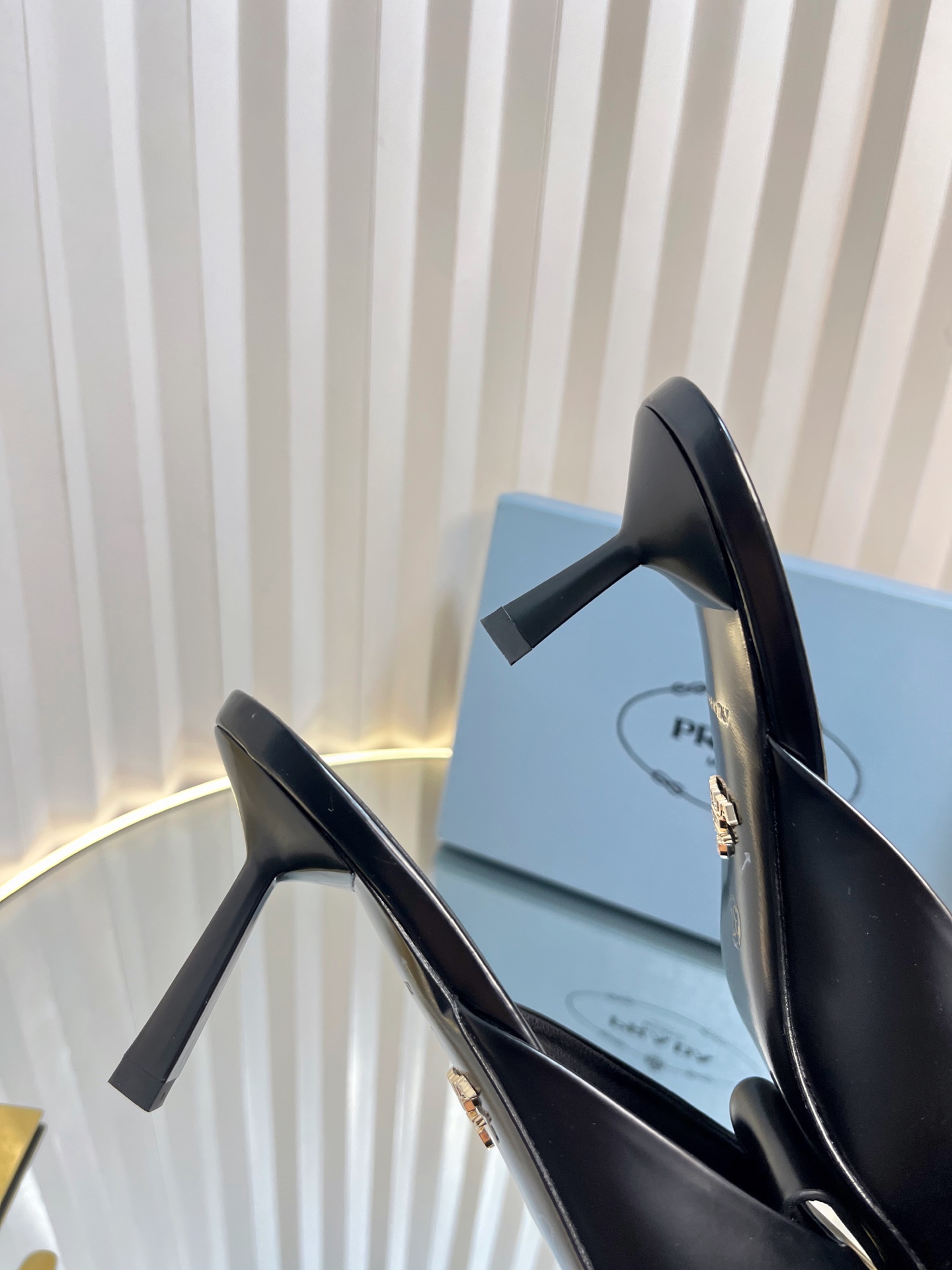 NO:229097,5.5 and 7.5 orders are specified, semi-tork high heels198609095.5和7.5 下单就注明,半拖高跟鞋,high heels,Women's Shoes