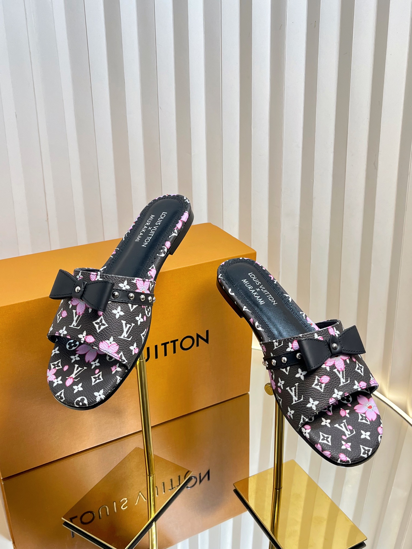 Louis Vuitton Murakami Monogram Women's Slides Sandals, Size 35-42 5 i1744669288866 8538 0 3