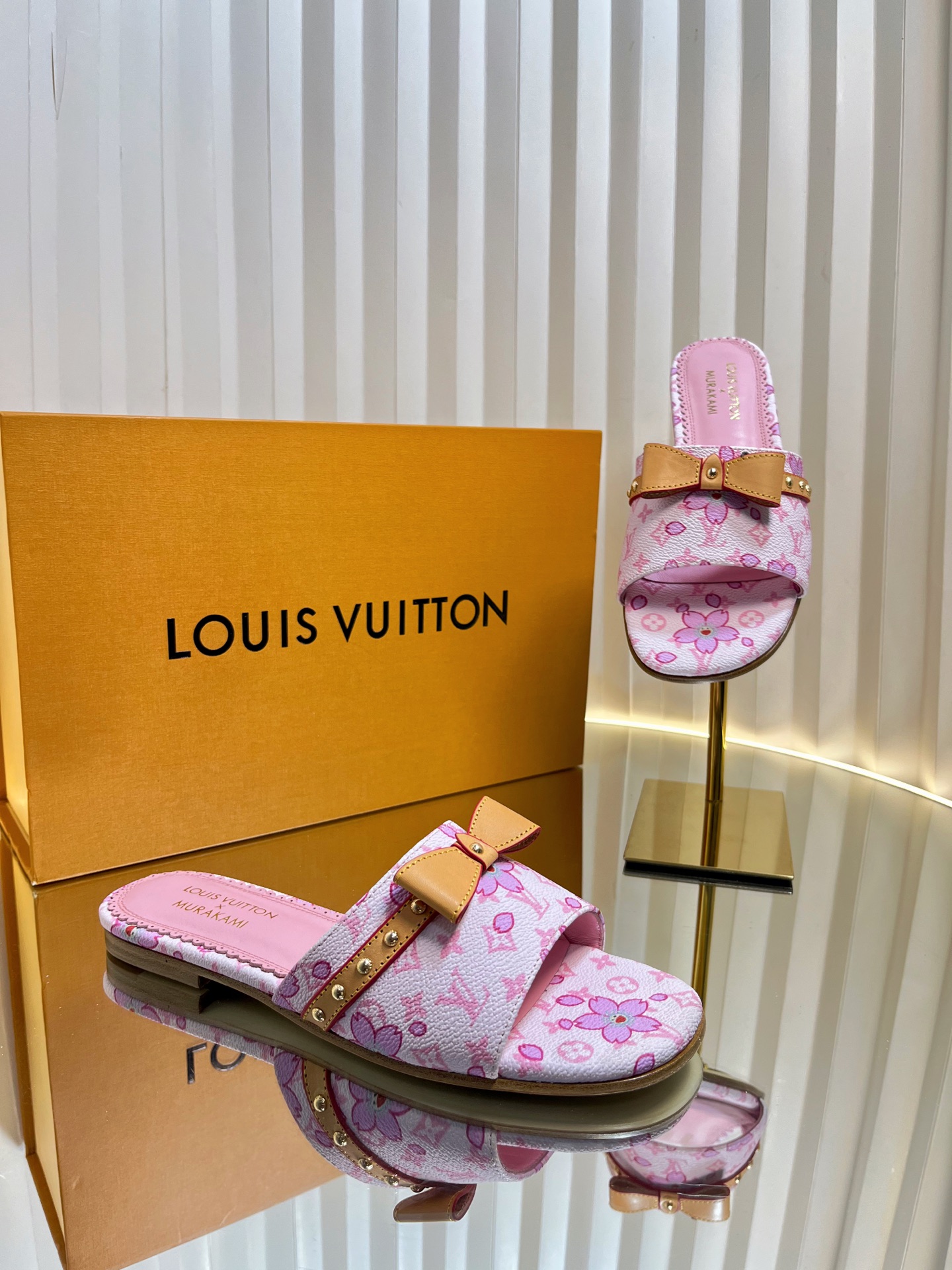 Louis Vuitton Murakami Pink Monogram Leather Bowtie Women's Mules Slides 6 i1744669671736 6637 0 4