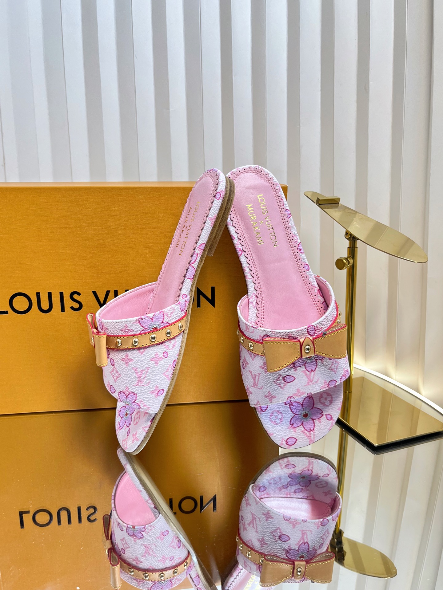 Louis Vuitton Murakami Pink Monogram Leather Bowtie Women's Mules Slides 7 i1744669672895 887 0 5