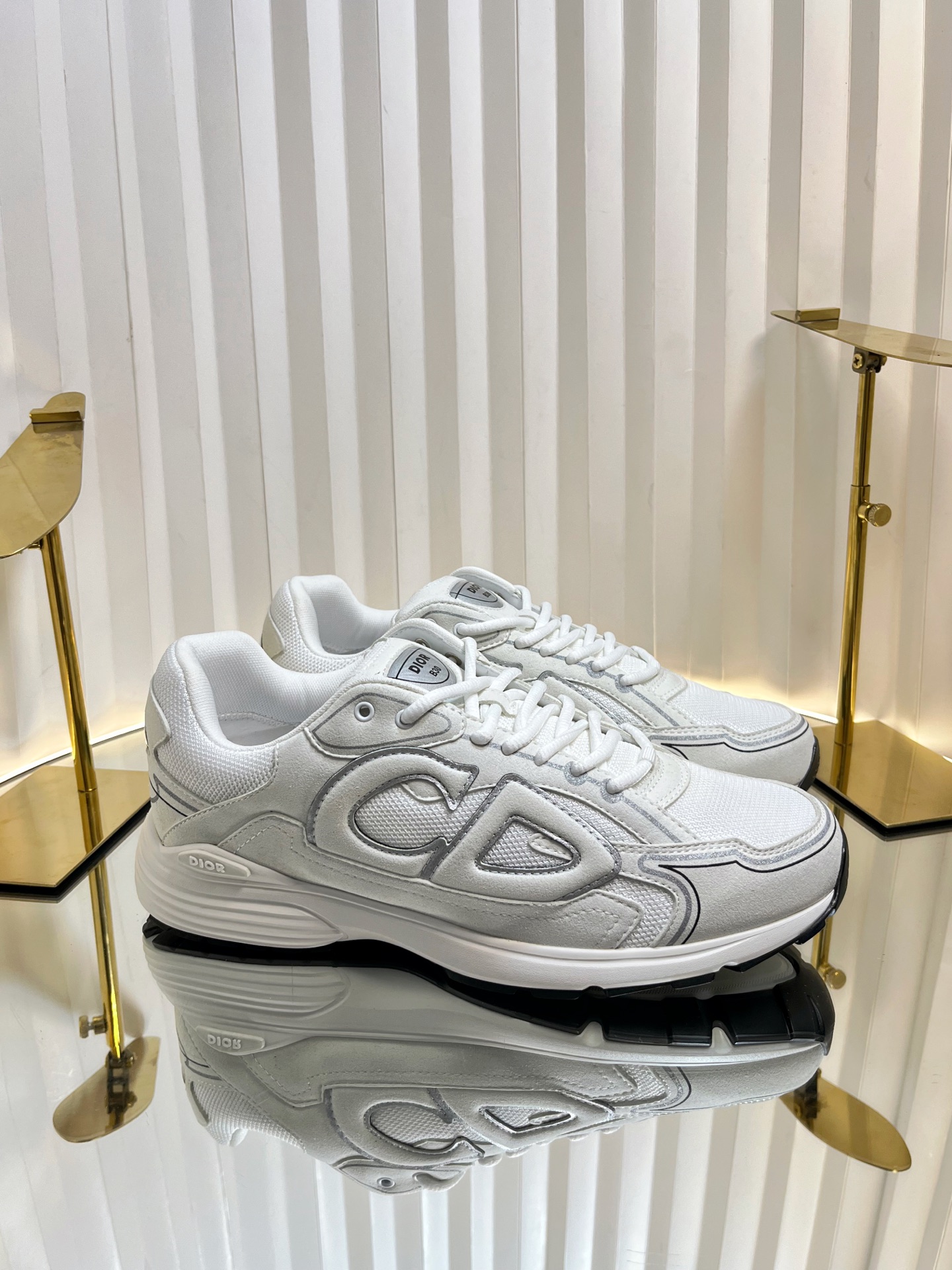 NO:240589,Purchase level (couple model) Dior B30 Dior's latest popular couple casual shoes, looks like NB?  Now it is the 