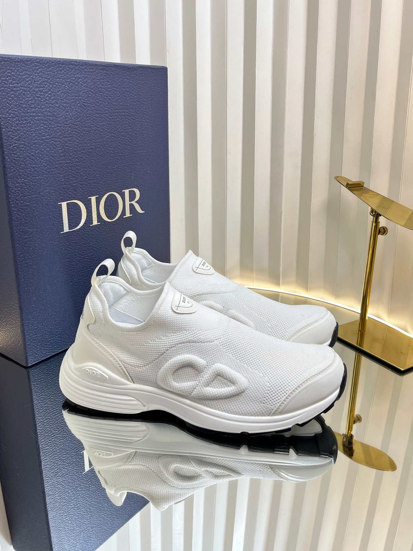 NO:404219,(Only men's size) Dior 2025 spring and summer new B30 modern sports shoes sock shoes Celebrity same style thick sole casual running shoes CD three-dimensional letter logo lazy man kicking dad shoes top high-end version on the market Material: imported custom calfskin splicing environmentally friendly breathable mesh fabric technology fabric + environmentally friendly polyester blended breathable inner lining + original mold opening IP sole Size: men's size 38-46 (38.46 custom non-return and exchange), dad shoes, dior, dior, sneakers, cowhide, socks19860909（仅男码） Dior 迪奥 2025春夏新款 B30摩登运动鞋 袜子鞋 明星同款厚底套脚休闲跑鞋 CD立体字母logo懒人一脚蹬老爹鞋 市面顶级高端版本 材质:进口定制小牛皮拼接环保透气网眼织物科技面料+环保涤纶混纺透气内里+原版开模IP大底 Size:男码38-46（38.46 定制不退换）,老爹鞋,dior,dior,sneakers,cowhide,socks,Women's Shoes