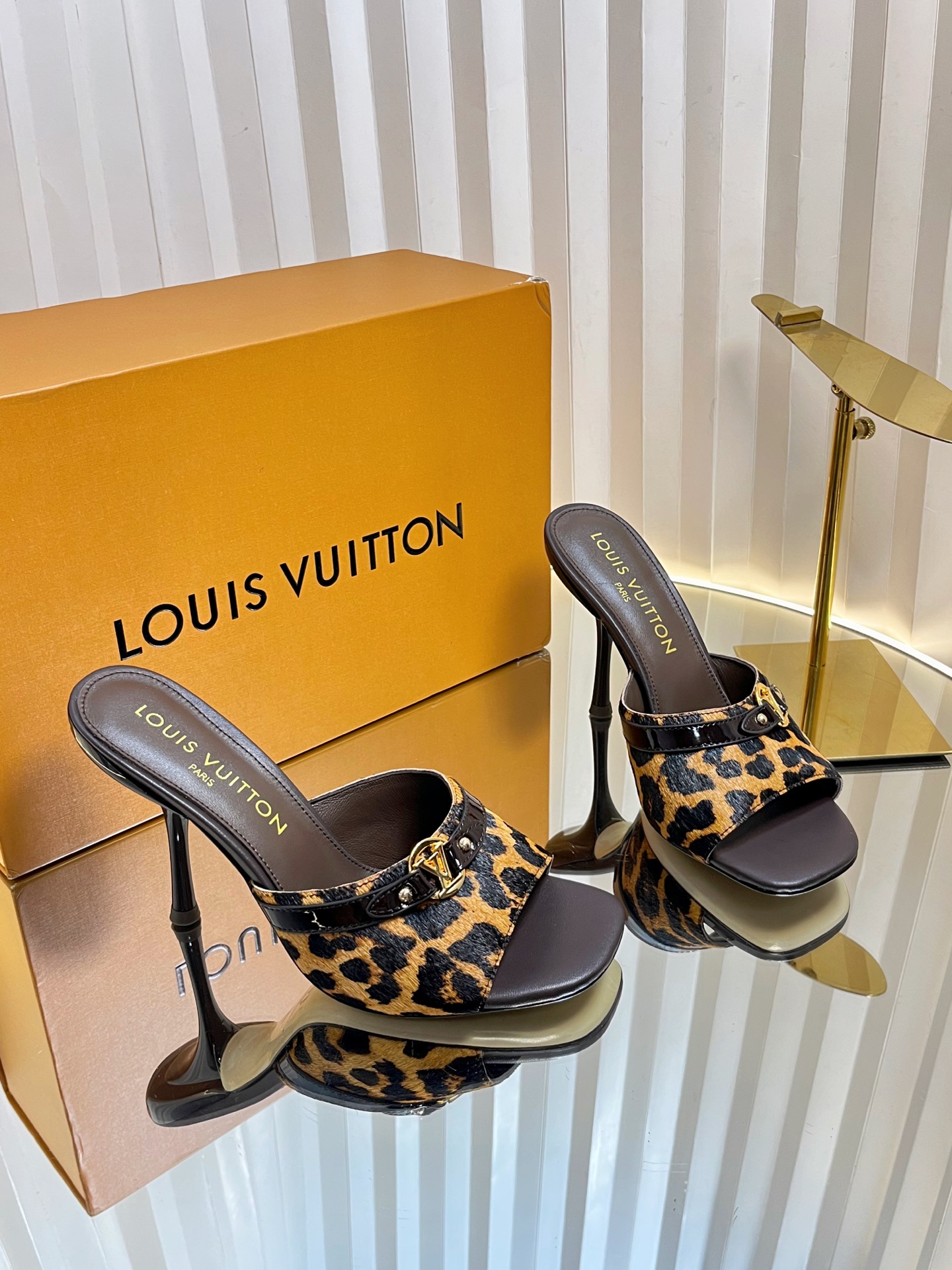 Louis Vuitton Women's Leopard Print Mule Sandal Heel - Size 35-42 1 i1750631652268 7316 0 0