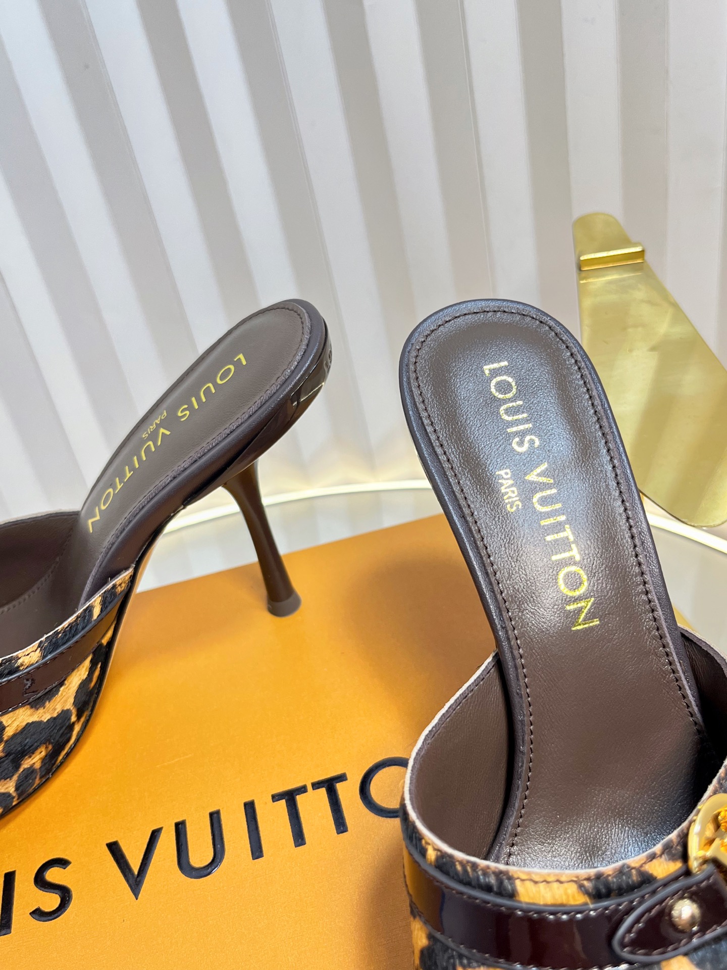 Louis Vuitton Women's Leopard Print Mule Sandal Heel - Size 35-42 7 i1750631655481 287 0 6