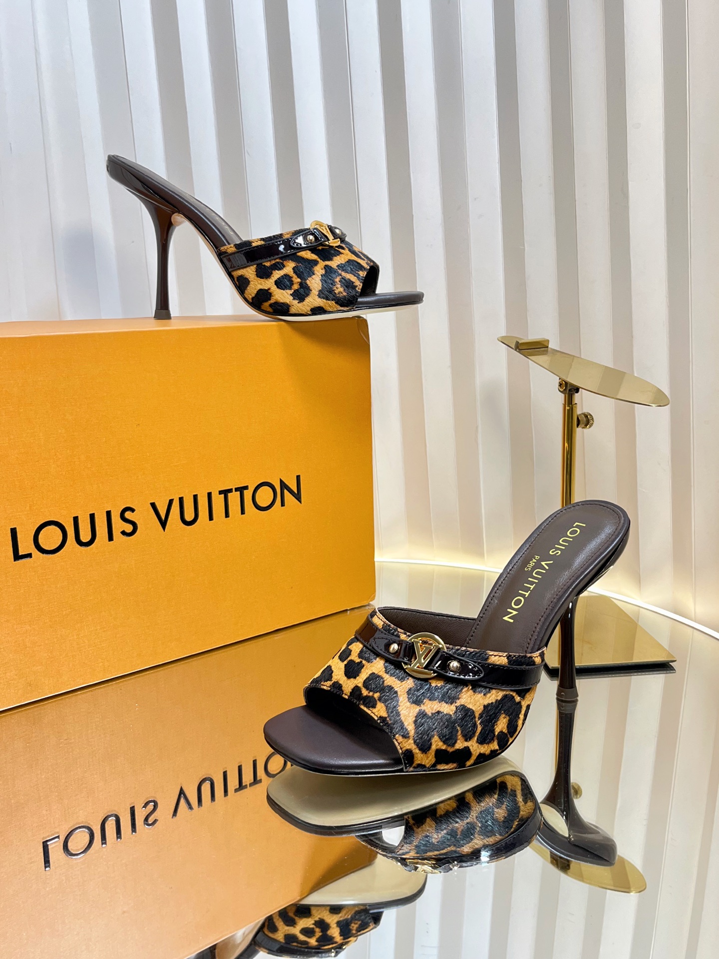 Louis Vuitton Women's Leopard Print Mule Sandal Heel - Size 35-42 4 i1750631655512 853 0 3