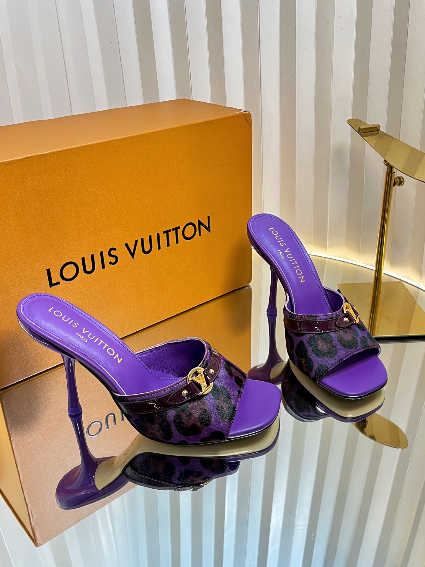 Louis Vuitton Purple Animal Print Heeled Mules Slides Women Shoes Size 35-42 2 i1750632022476 4231 0 0