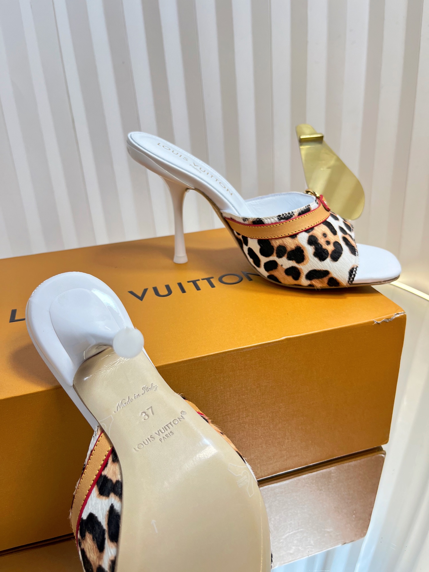 Louis Vuitton Women's Mules with Leopard Print, Size 35-42, Elegant Heels 10 i1750632058471 5271 0 8