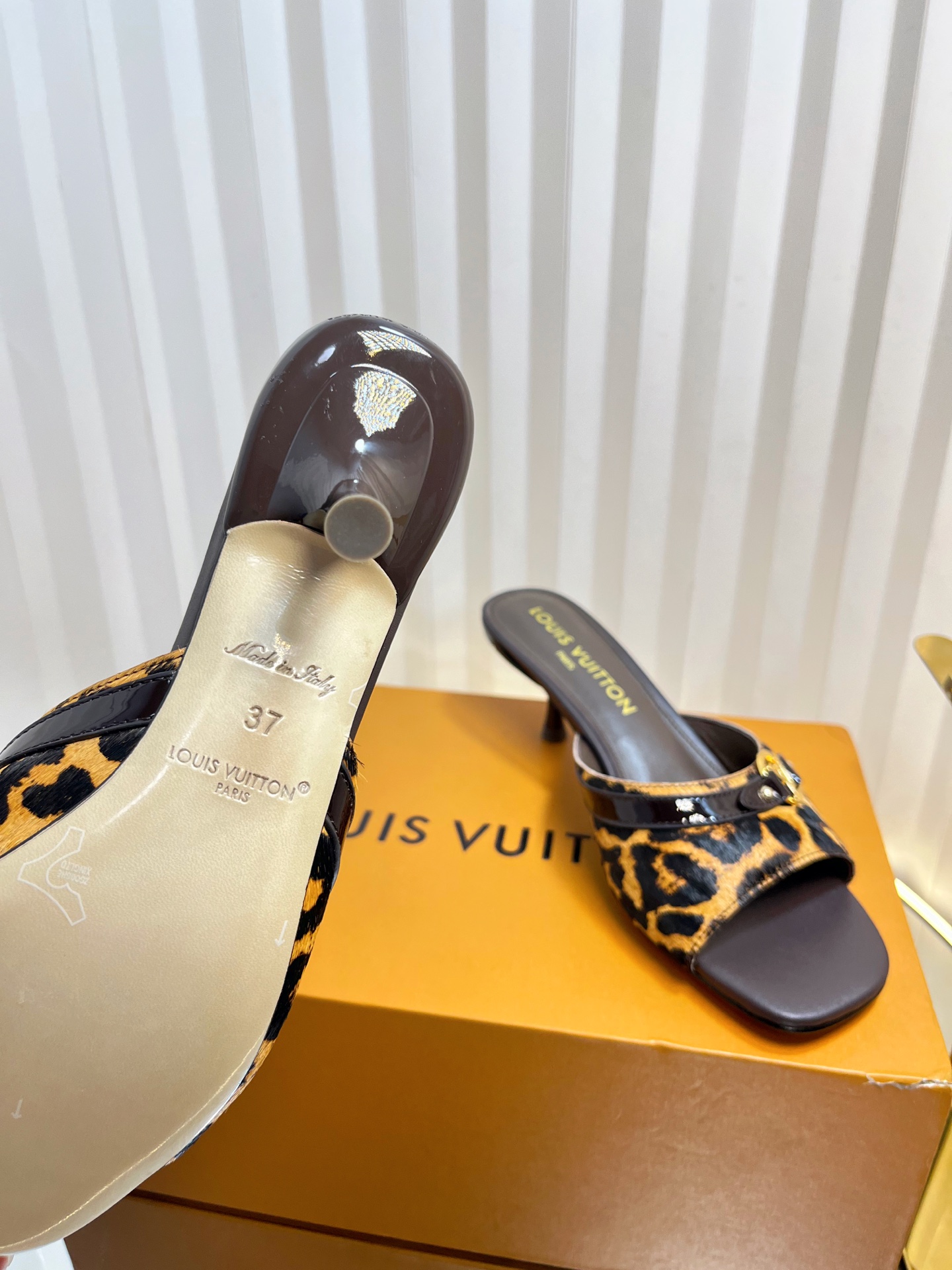 Louis Vuitton Women's Leopard Print Mules Slides Heels; Size 35-42 10 i1750632294524 1564 0 8