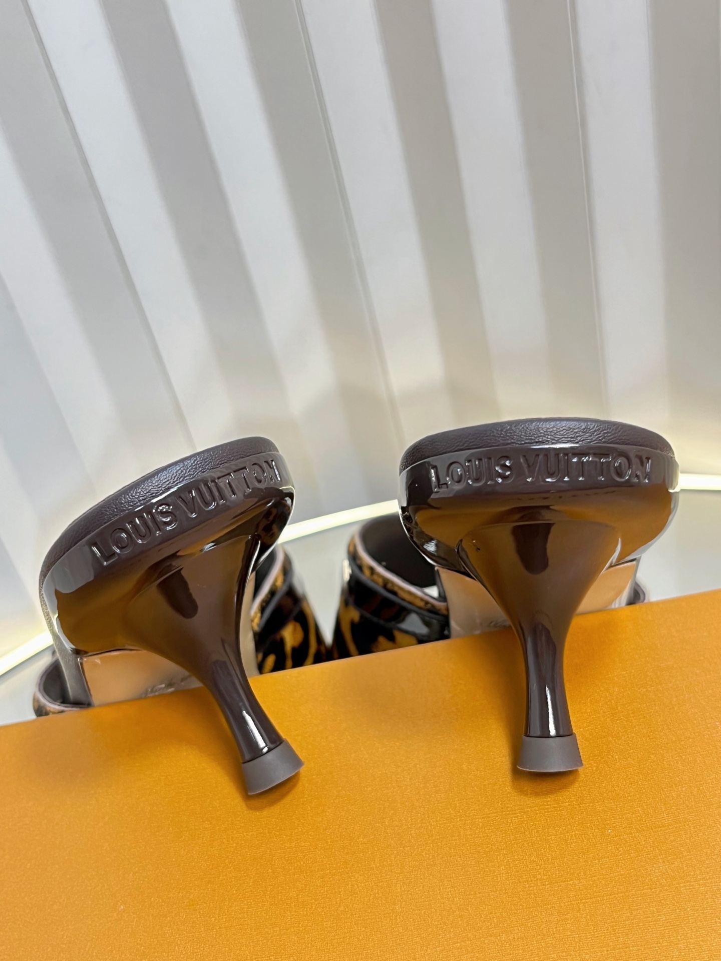 Louis Vuitton Women's Leopard Print Mules Slides Heels; Size 35-42 9 i1750632294584 8202 0 7