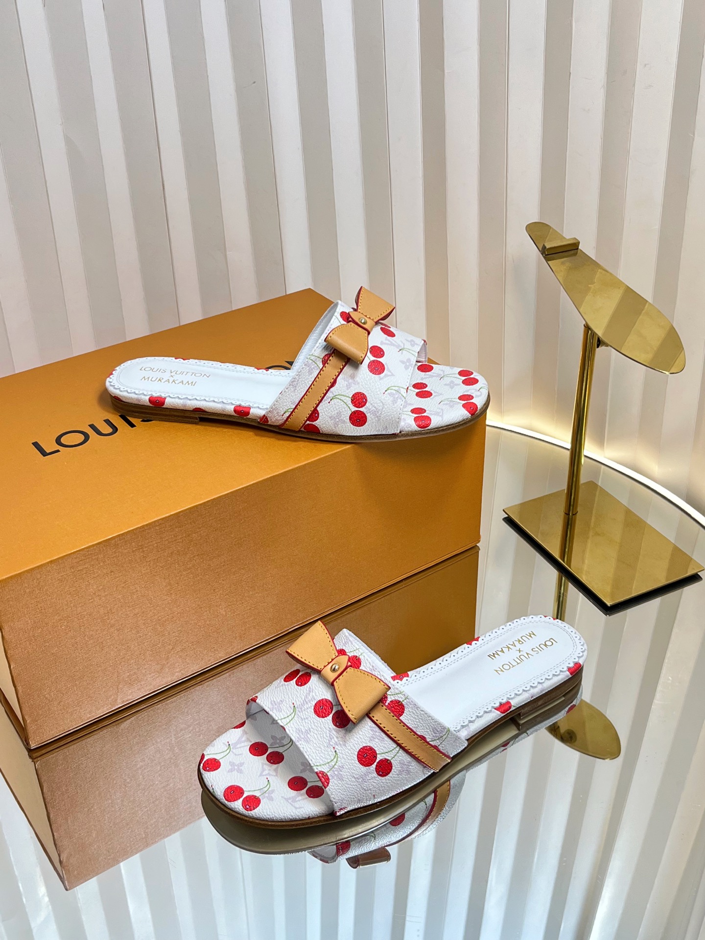 Louis Vuitton Murakami Cherry Print Bow Mules Slides Women Shoes 5 i1751236570195 7434 0 3